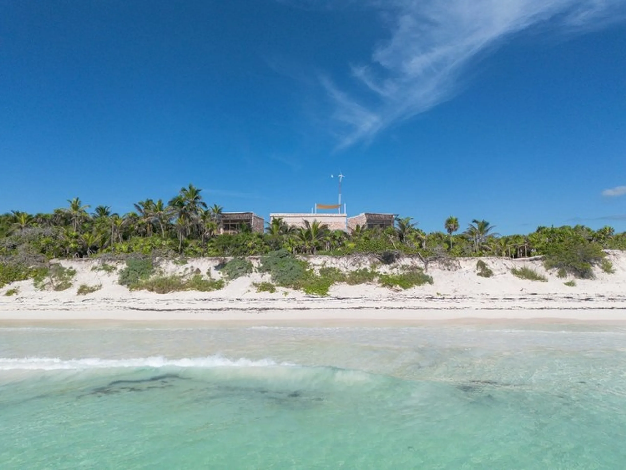 Breathtaking Sian Ka’an Beach Villa: Oceanfront, Rooftop Pool & Jungle Escape — photograph 9