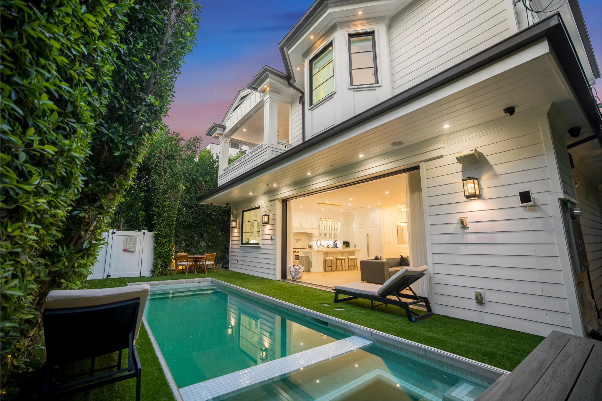High-End Villa in Studio City with Pool & Designer Touches & Designer Touches — photograph 5