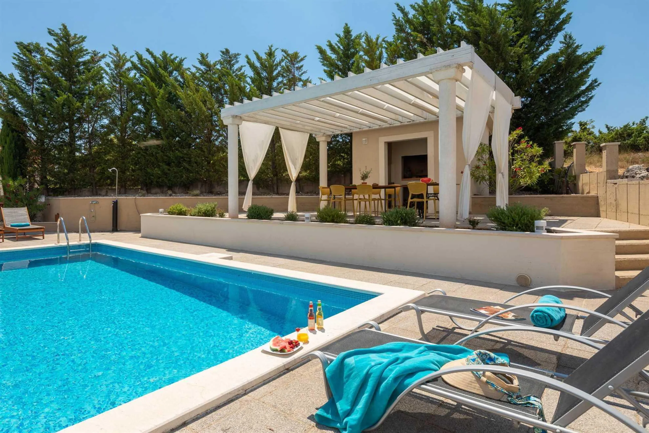 Glorious Villa in Vodice with Pool and Spacious Estate — photograph 10