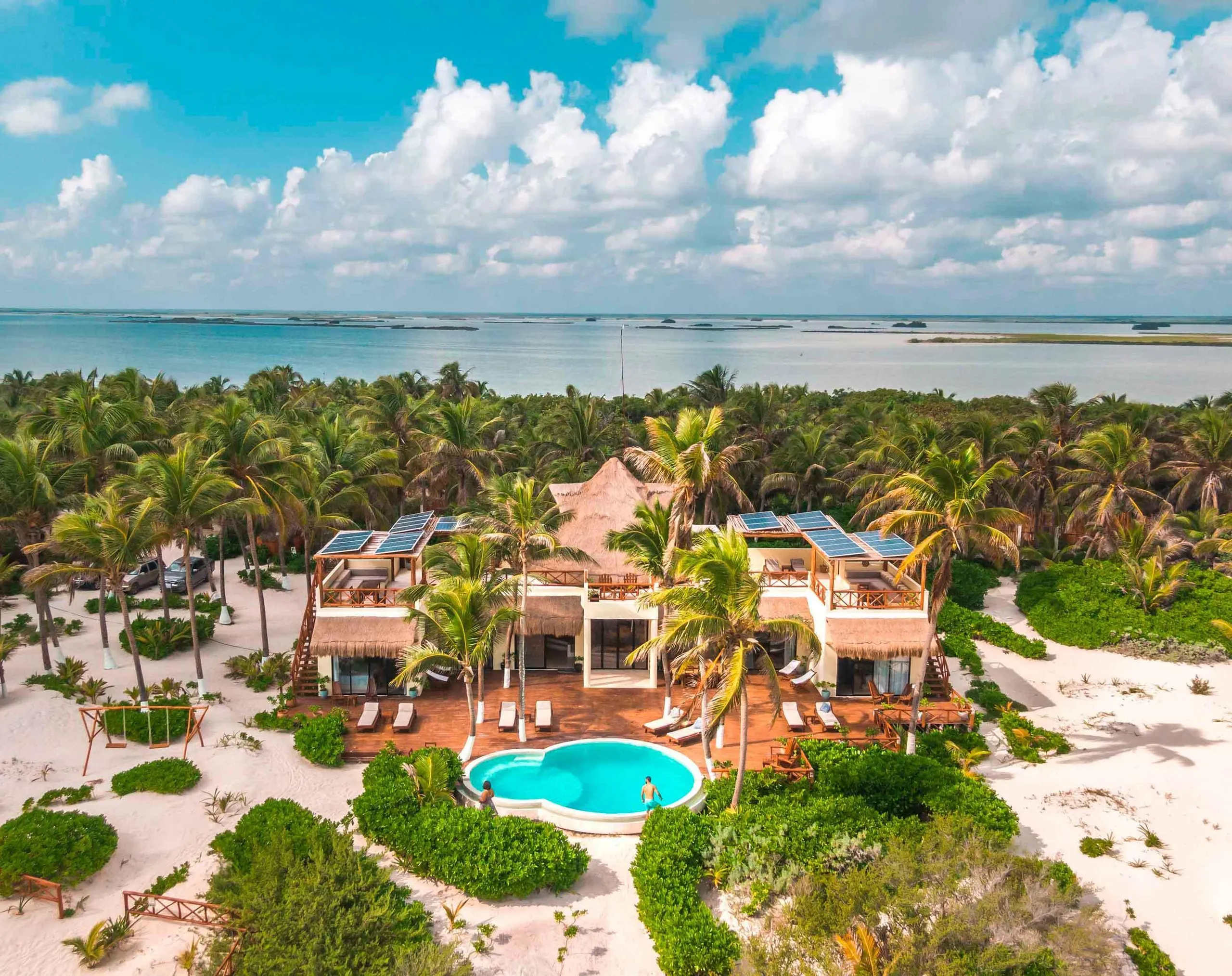 Eco Luxury Beach Retreat with Private Pool and Incredible Ocean Views, Sian Kaan