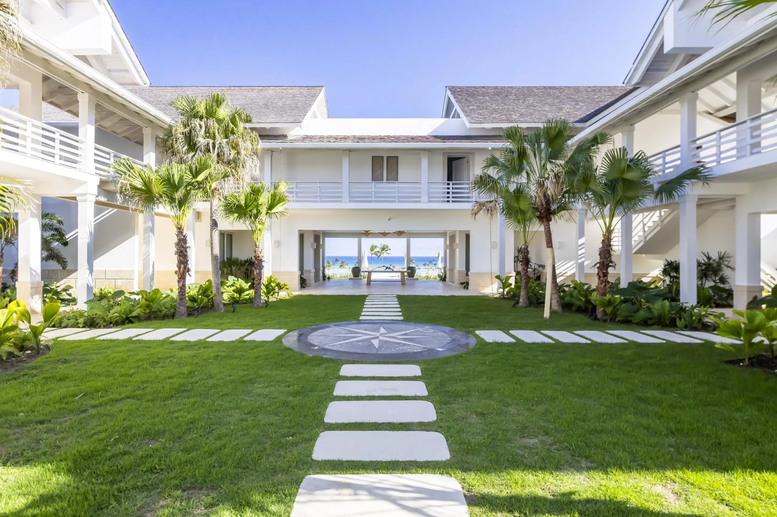 Founders Villa with Private Pool and Sea Views — photograph 4