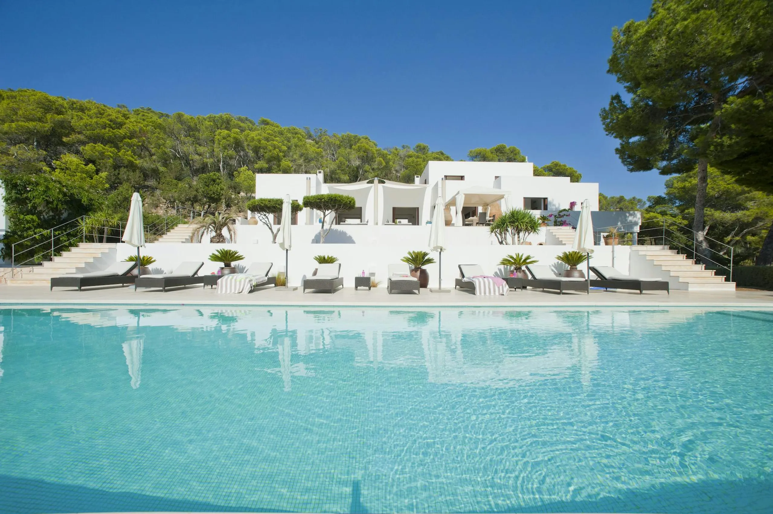 Radiant Oceanview Villa in Ibiza with Private Pool and Playground, Ibiza