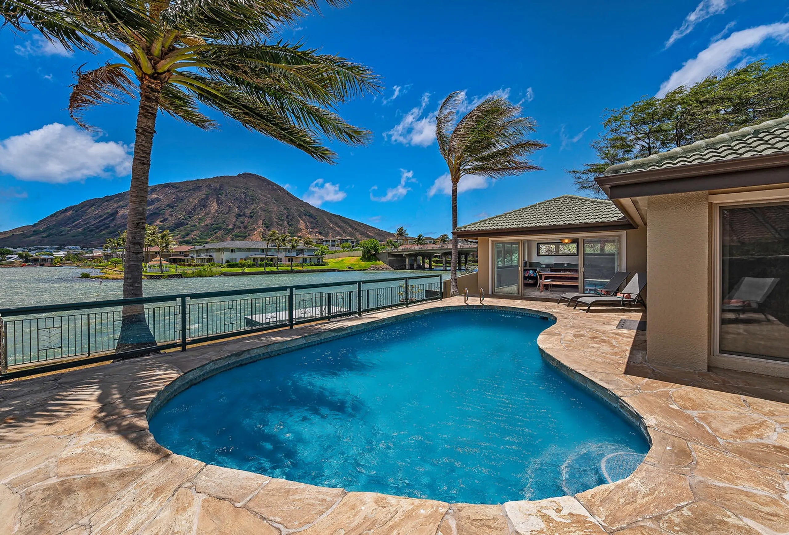 Luxury Home with Private Pool and Panoramic Ocean Views, Honolulu