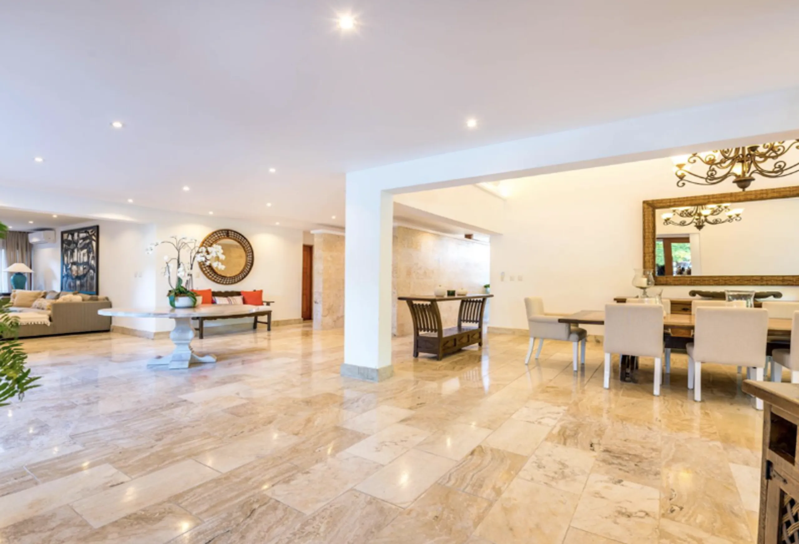 Casa de Campo's Impeccably Designed Villa with Private Pool — photograph 10