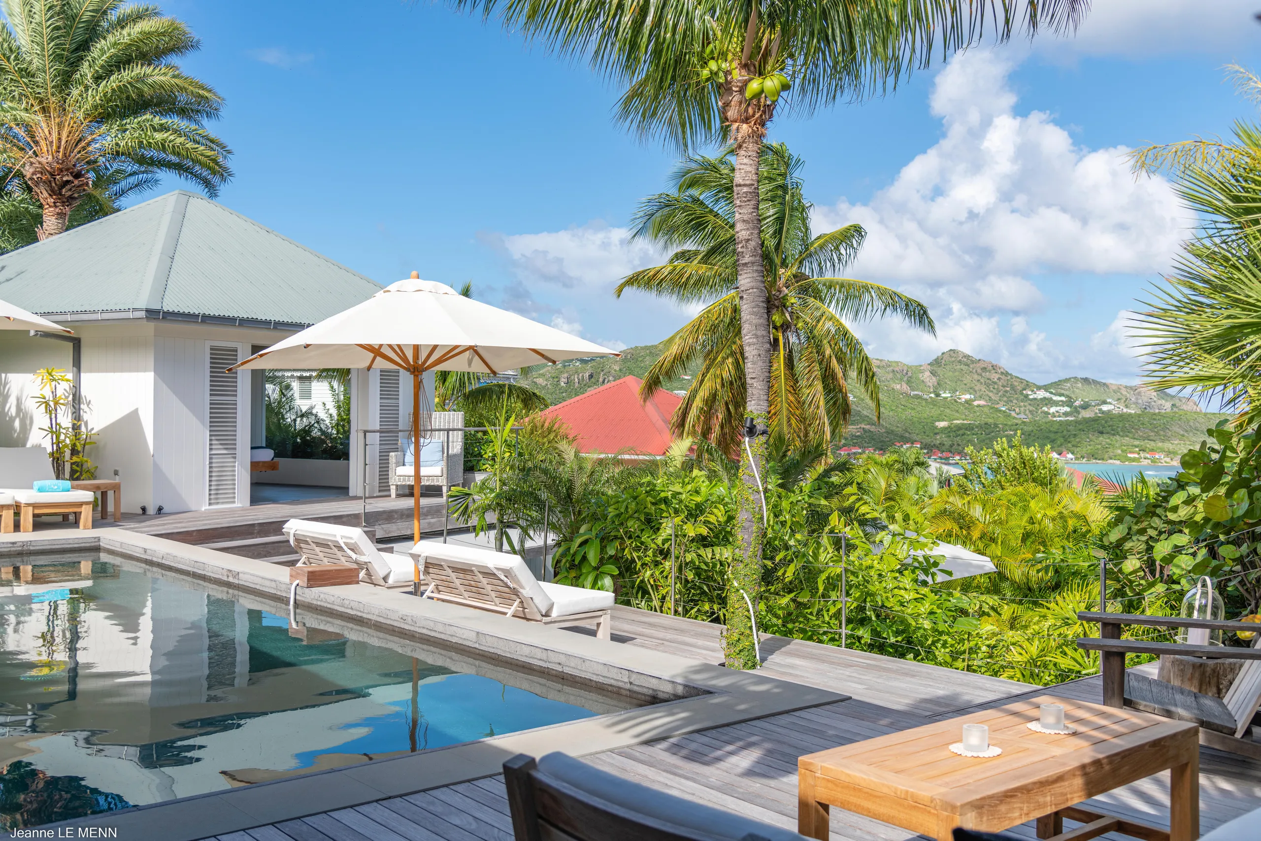 Exquisite Seaview Villa with Private Pool and Zen Garden — photograph 3