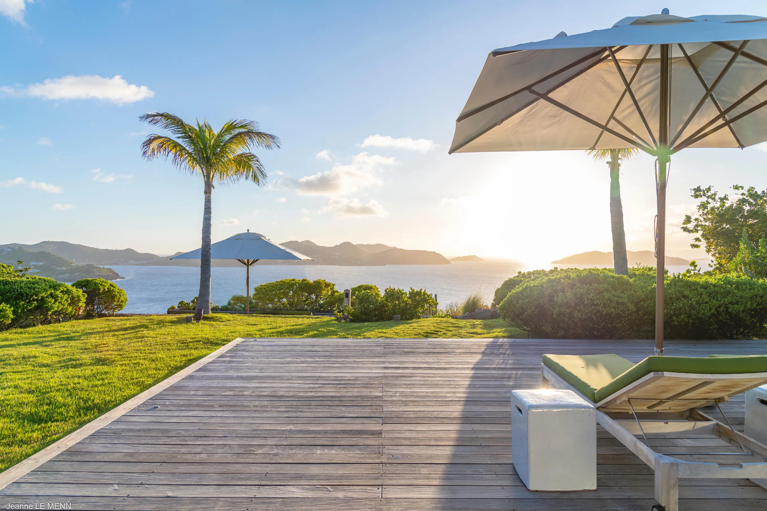 Contemporary Seaview Villa with Private Pool and Fitness Room — photograph 5