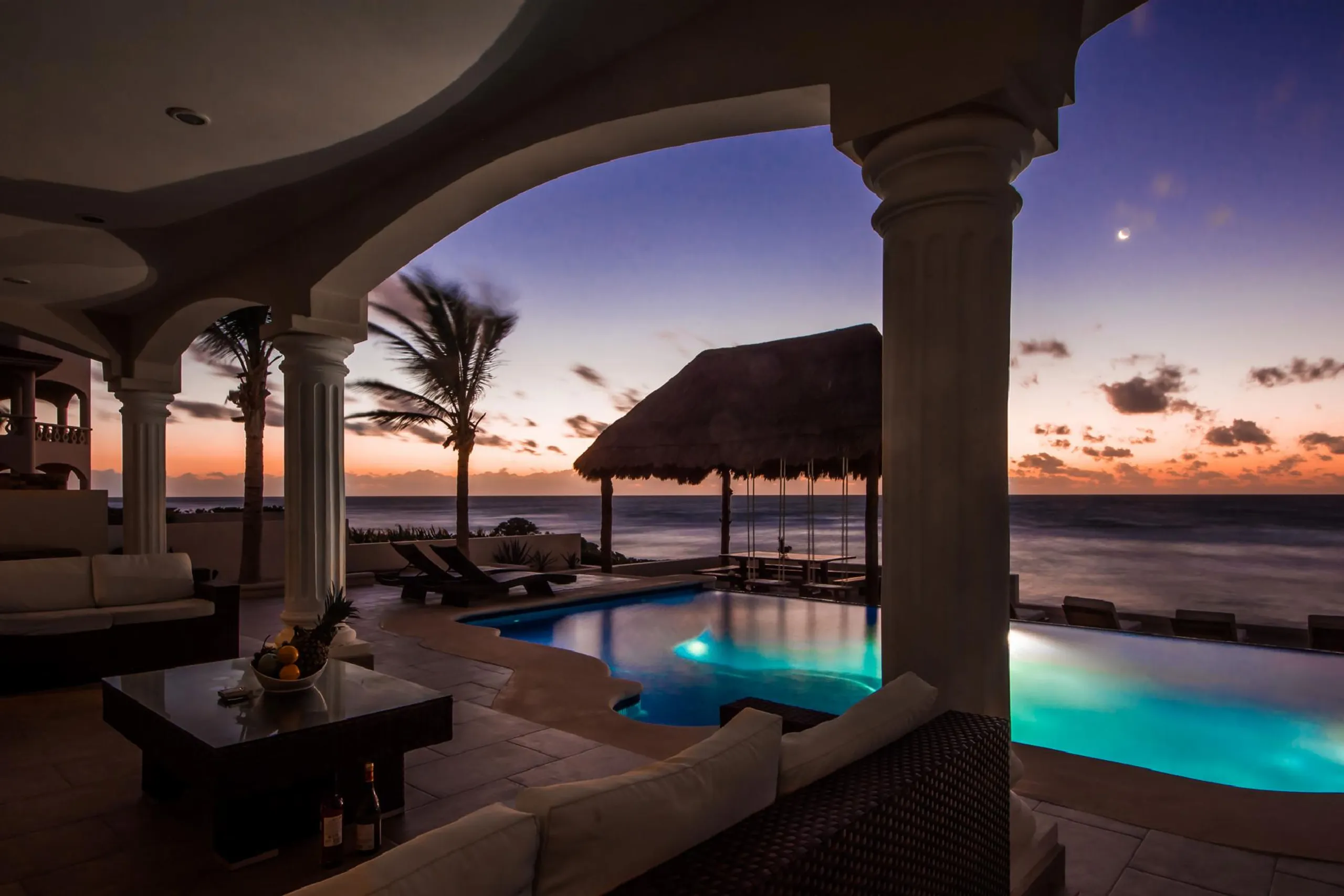 Amazing  Tankah Bay Oceanfront Estate with Infinity Pool and Private Beach — photograph 4