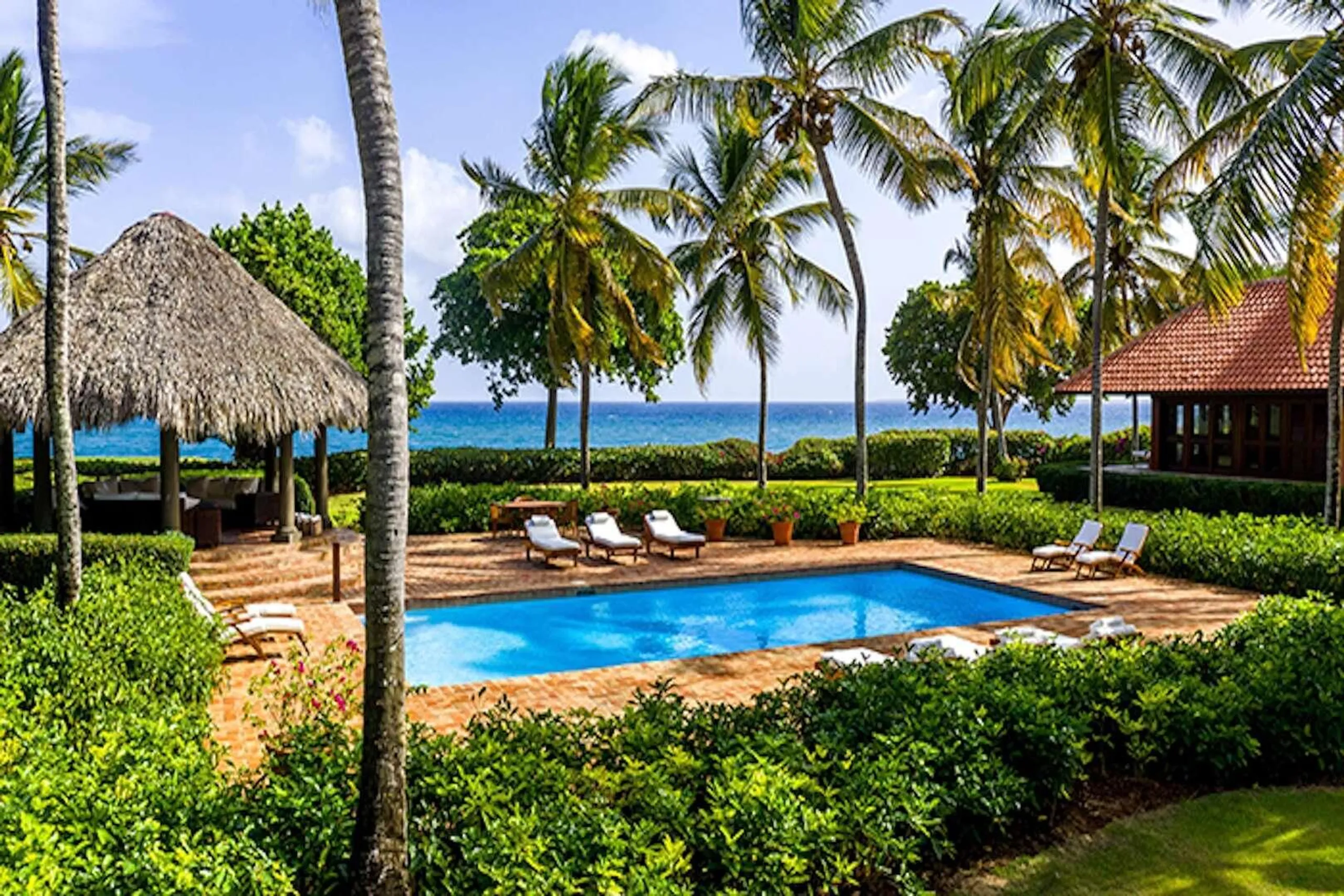 Beach Front Tranquility Villa with Private Pool and Caribbean Sea Views, Casa de Campo
