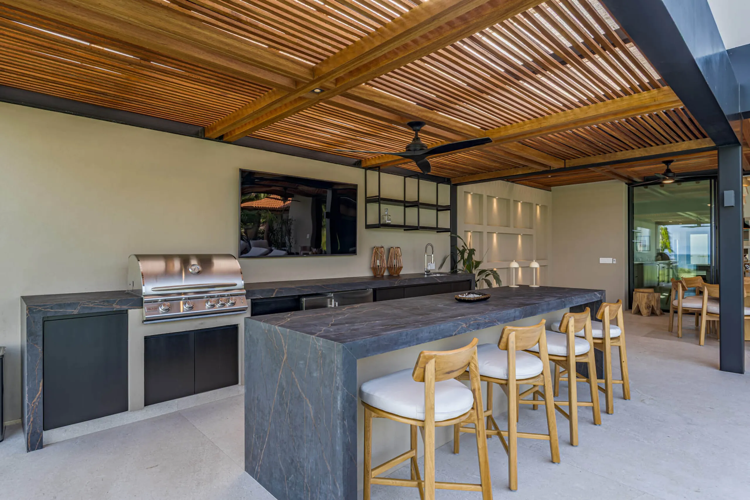 5-Bedroom Villa with in Lagos del Mar with Sunset Views, Pool & Golf Access — photograph 11