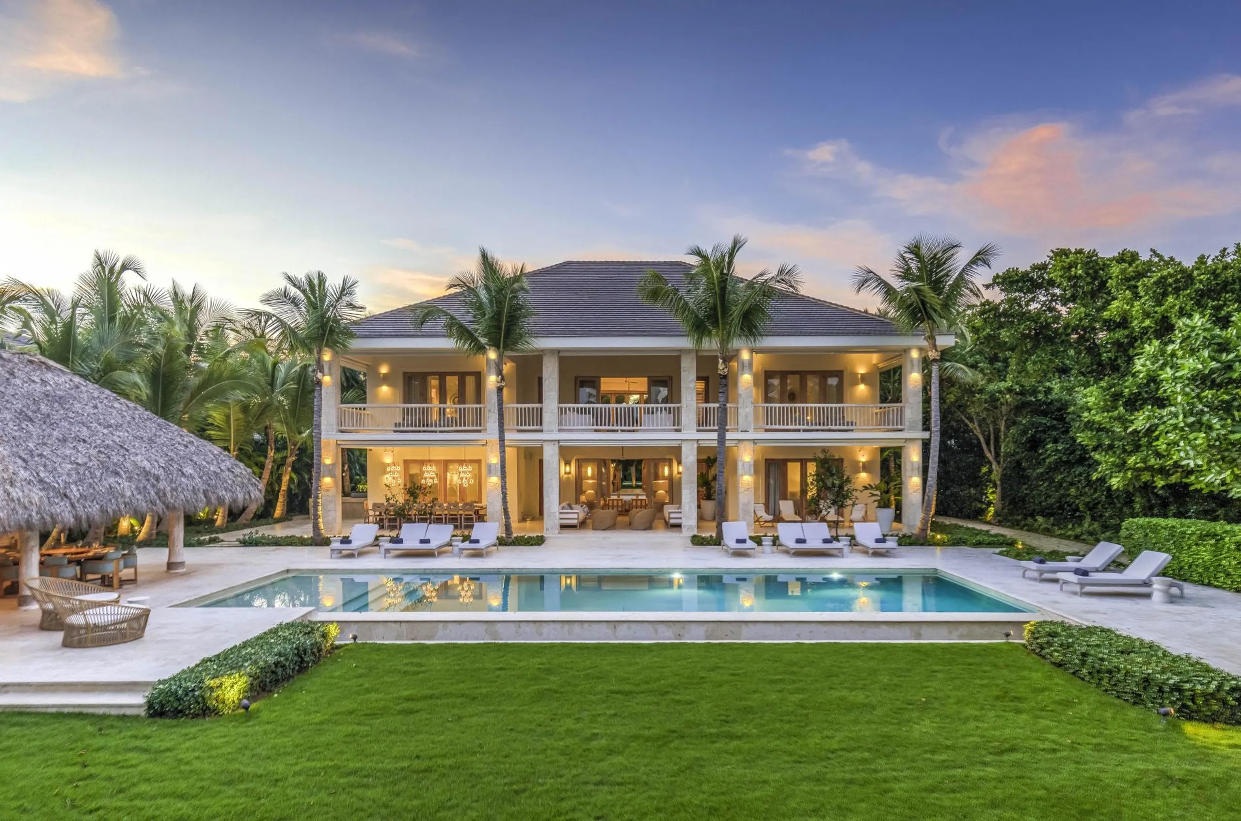 Tranquil Six Bedroom Villa with Private Pool, and Scenic Golf Course Surroundings, Punta Cana