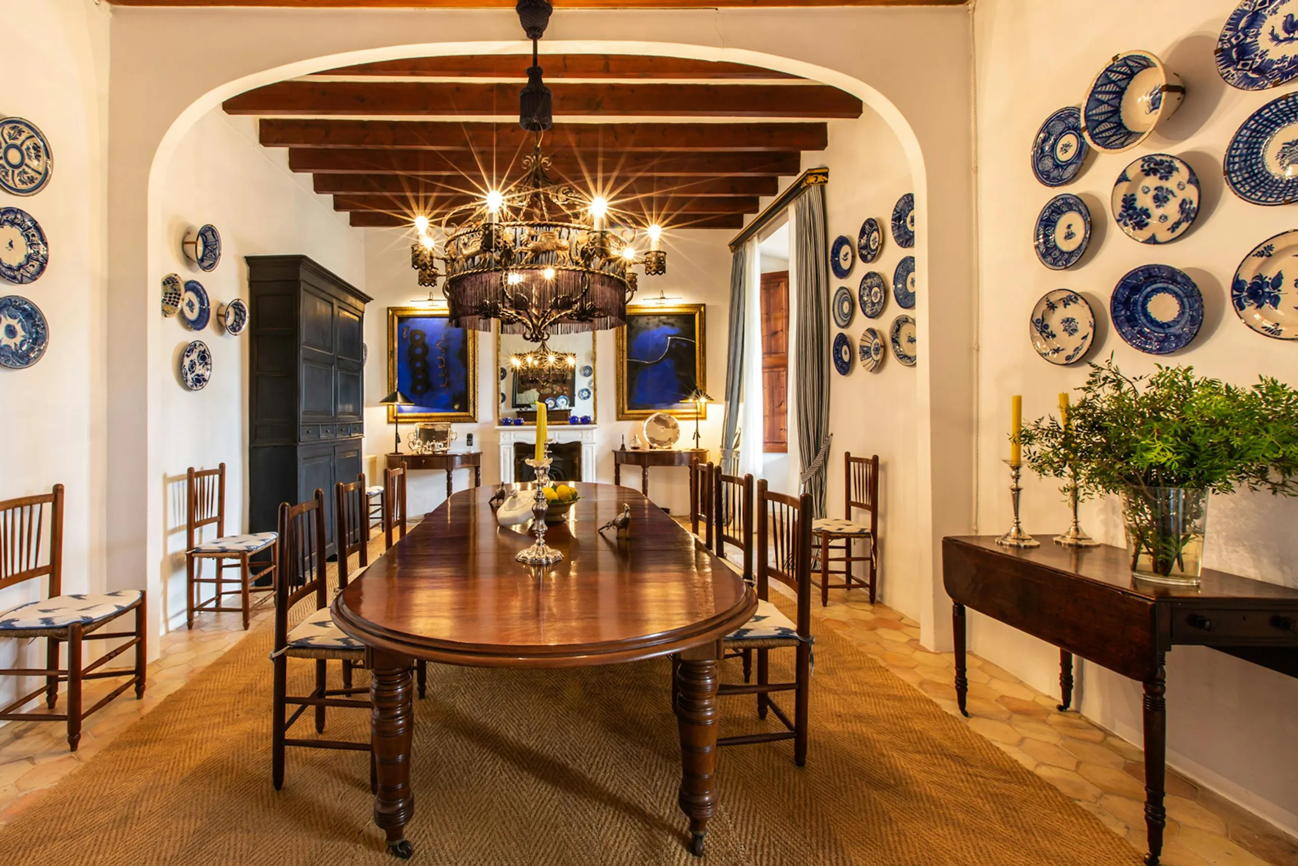 Relaxing Spanish Estate with Private Pool and Gazebo — photograph 12