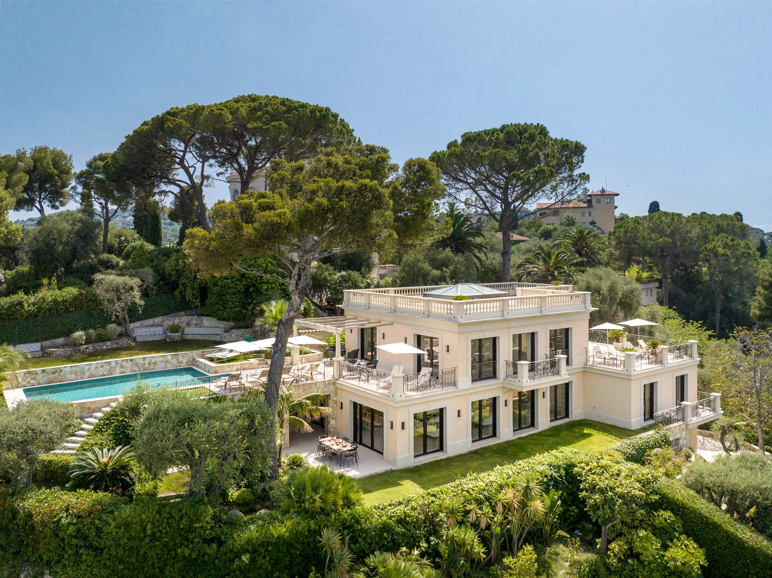 Lavish Modern-Contemporary Villa with Heated Pool and Sea Access in Saint Jean Cap Ferrat