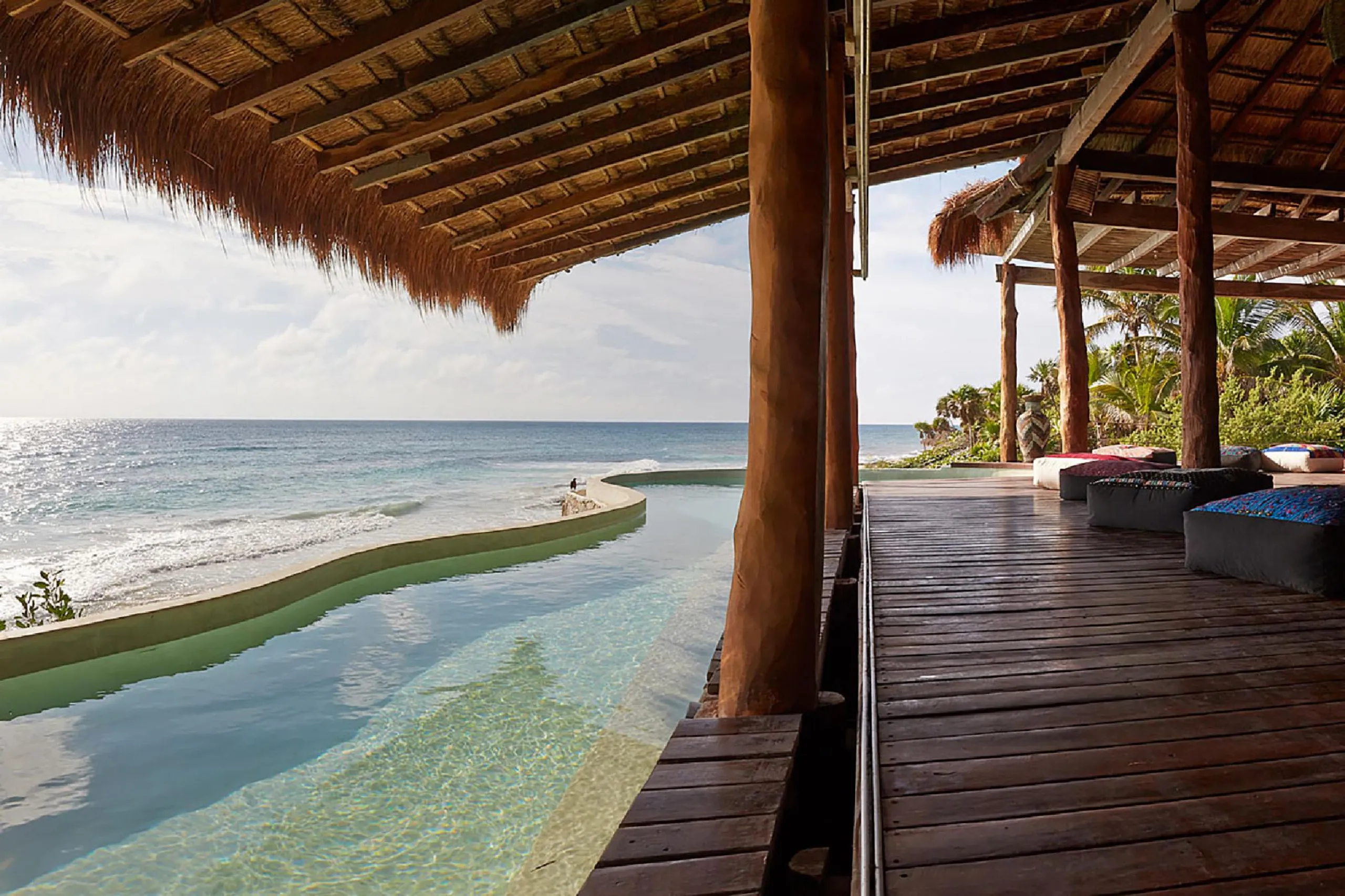Eco Chic Beach Front Tulum Villa with Private Pool and Panoramic Ocean Views — photograph 6