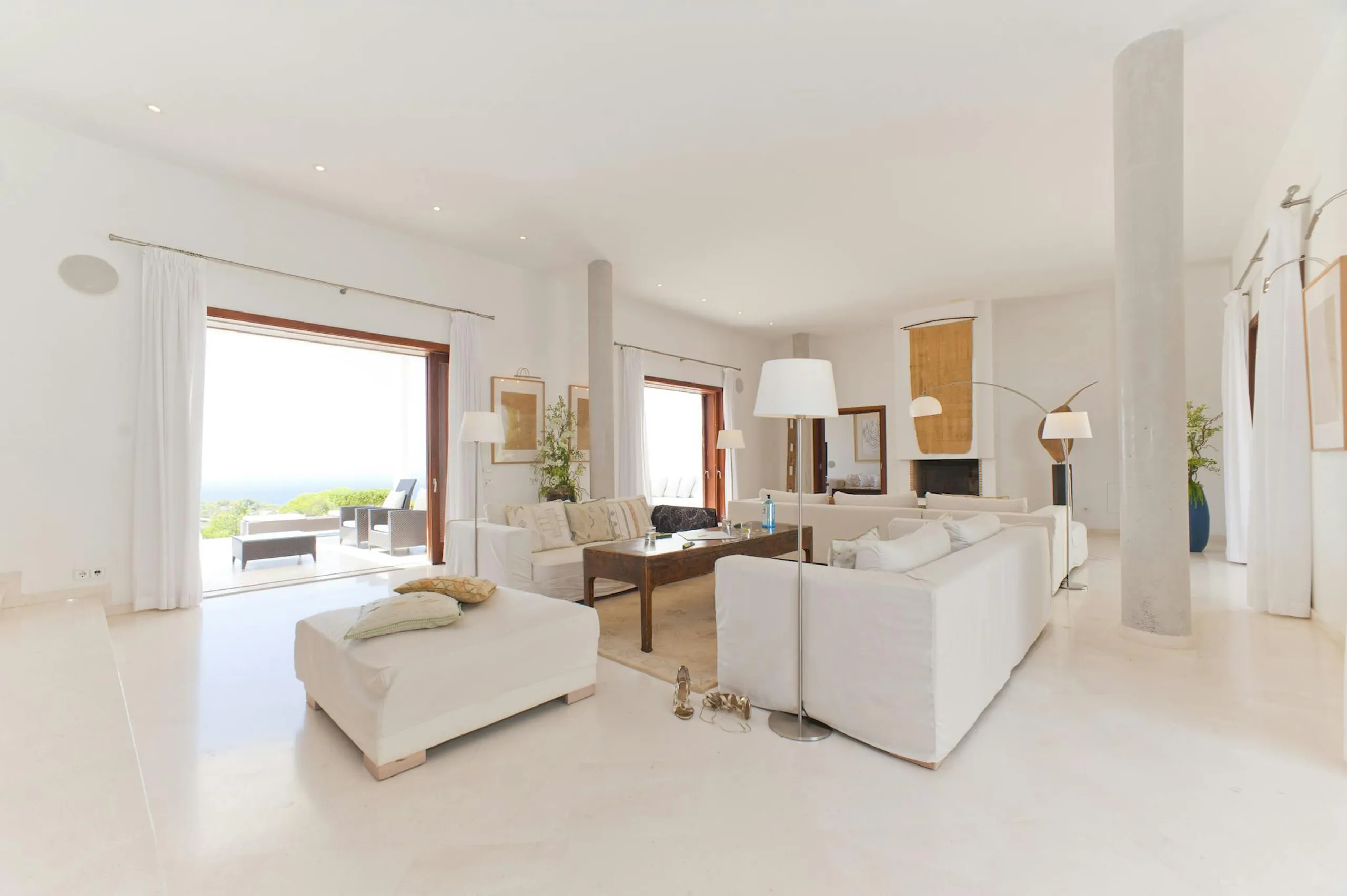 Radiant Oceanview Villa in Ibiza with Private Pool and Playground — photograph 7