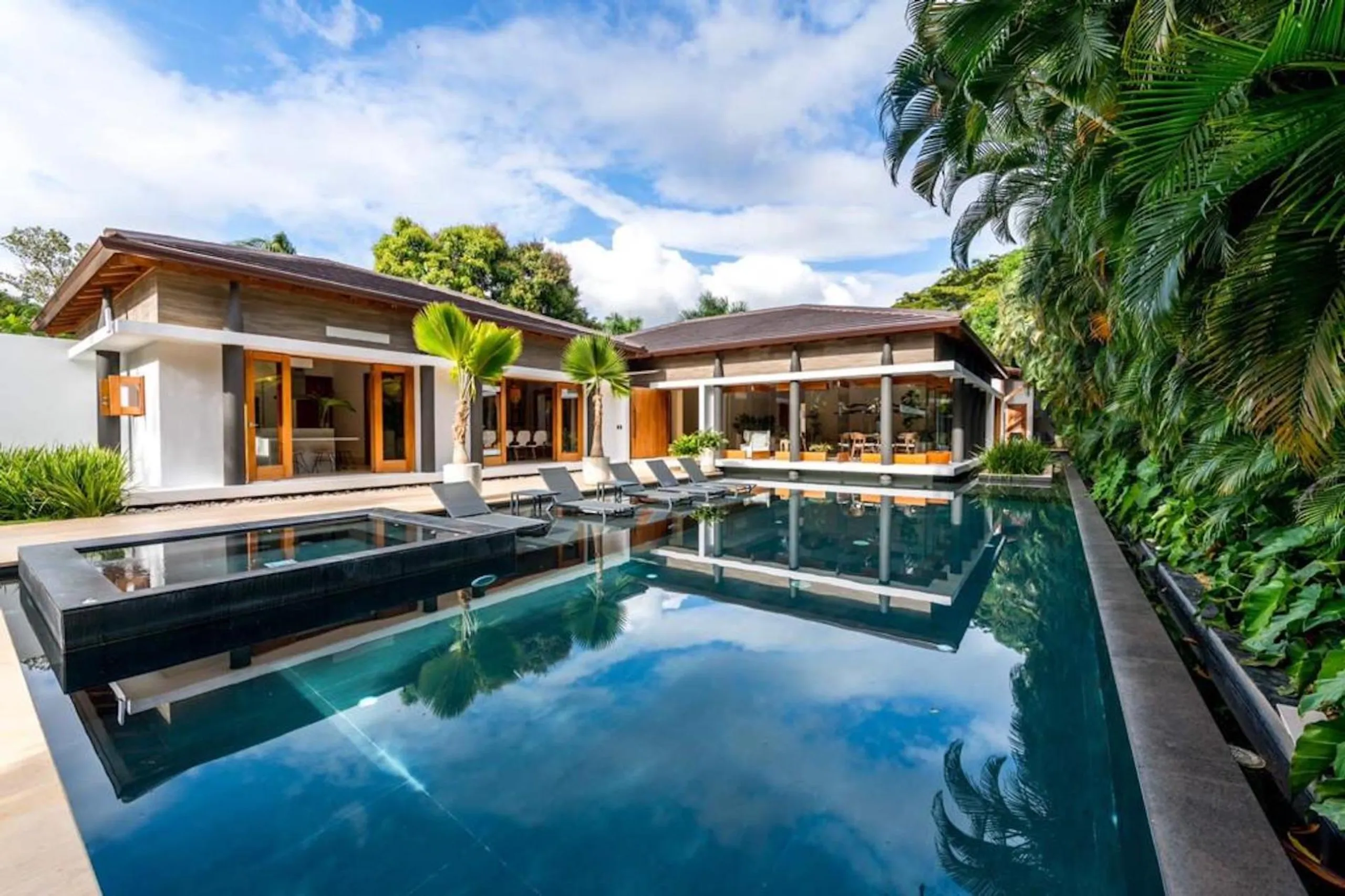 Serene Tropical Villa with Private Pool and Prime Location, La Romana
