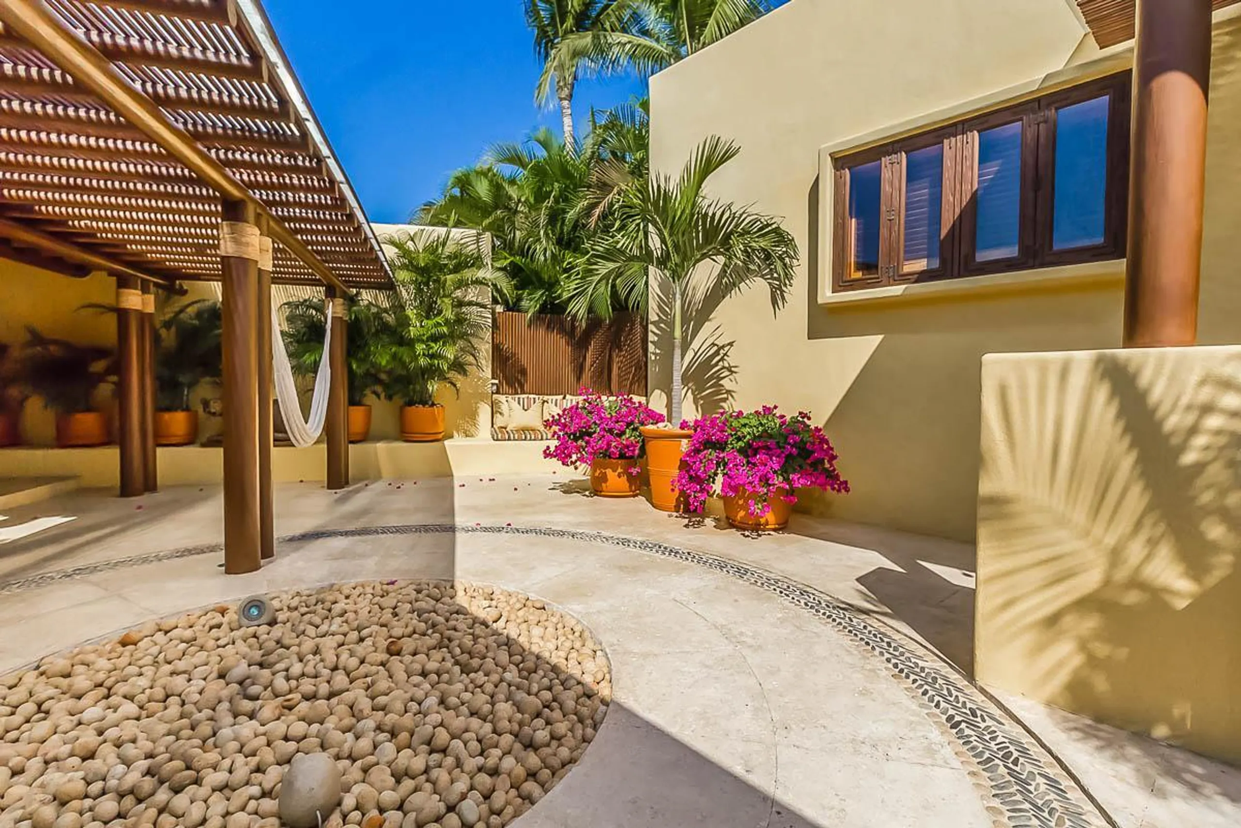 Gleaming Punta Mita Villa with Infinity Pool, Sun Deck, and Game Room — photograph 11