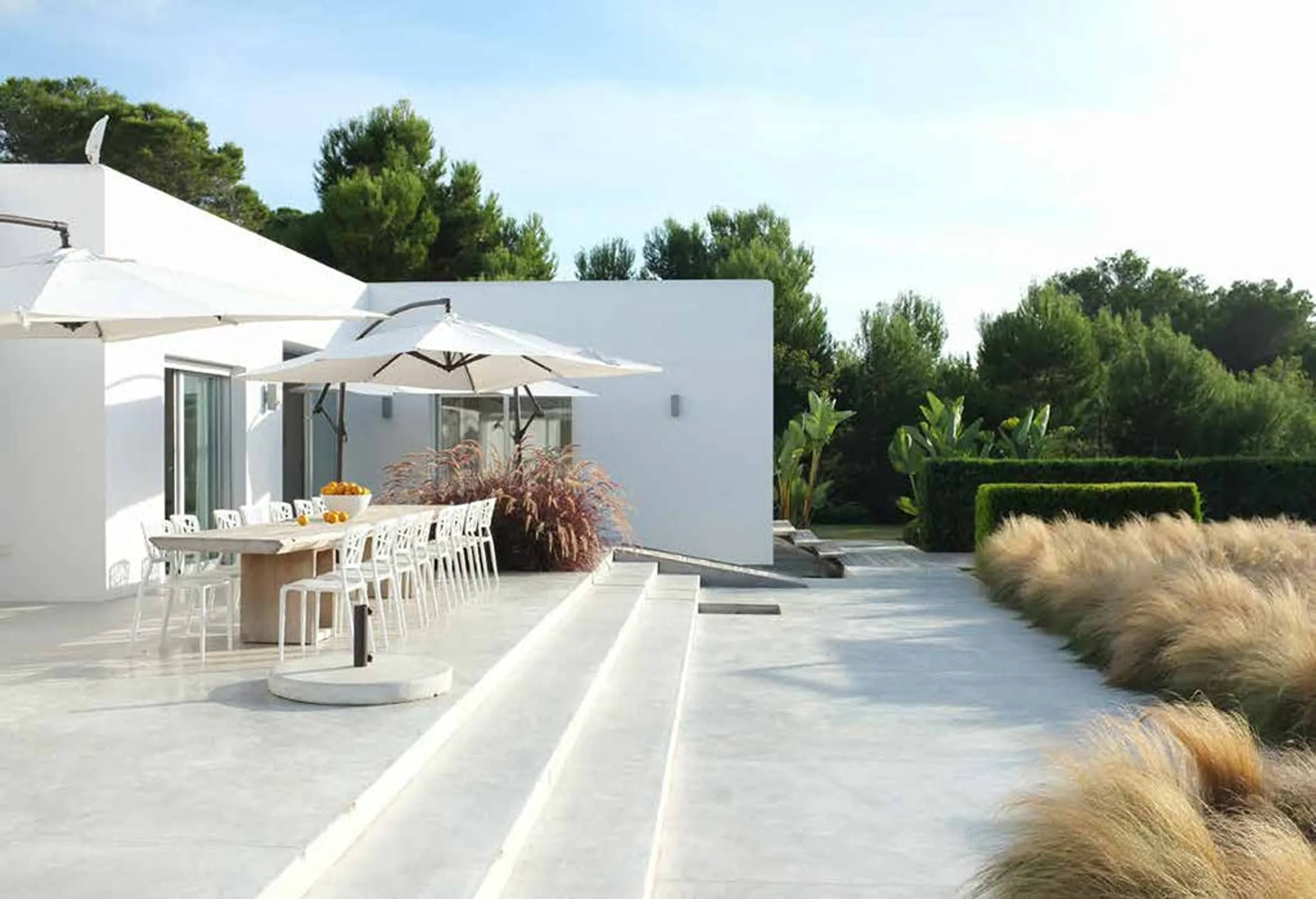 Calming Ibiza Estate with Private Pool and Gazebo — photograph 2