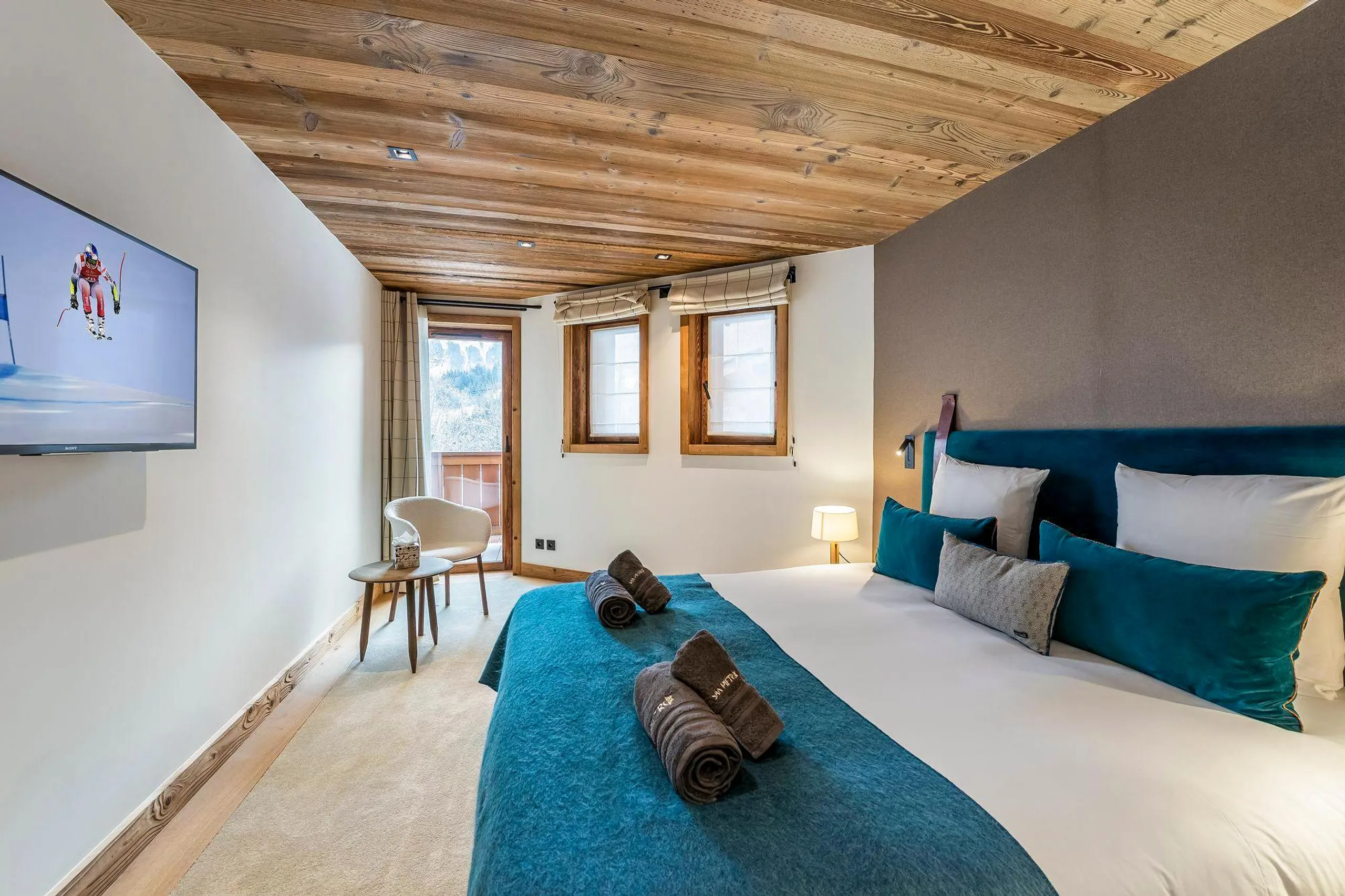 Alpine Luxury Fine Villa in the Heart of Courchevel — photograph 12