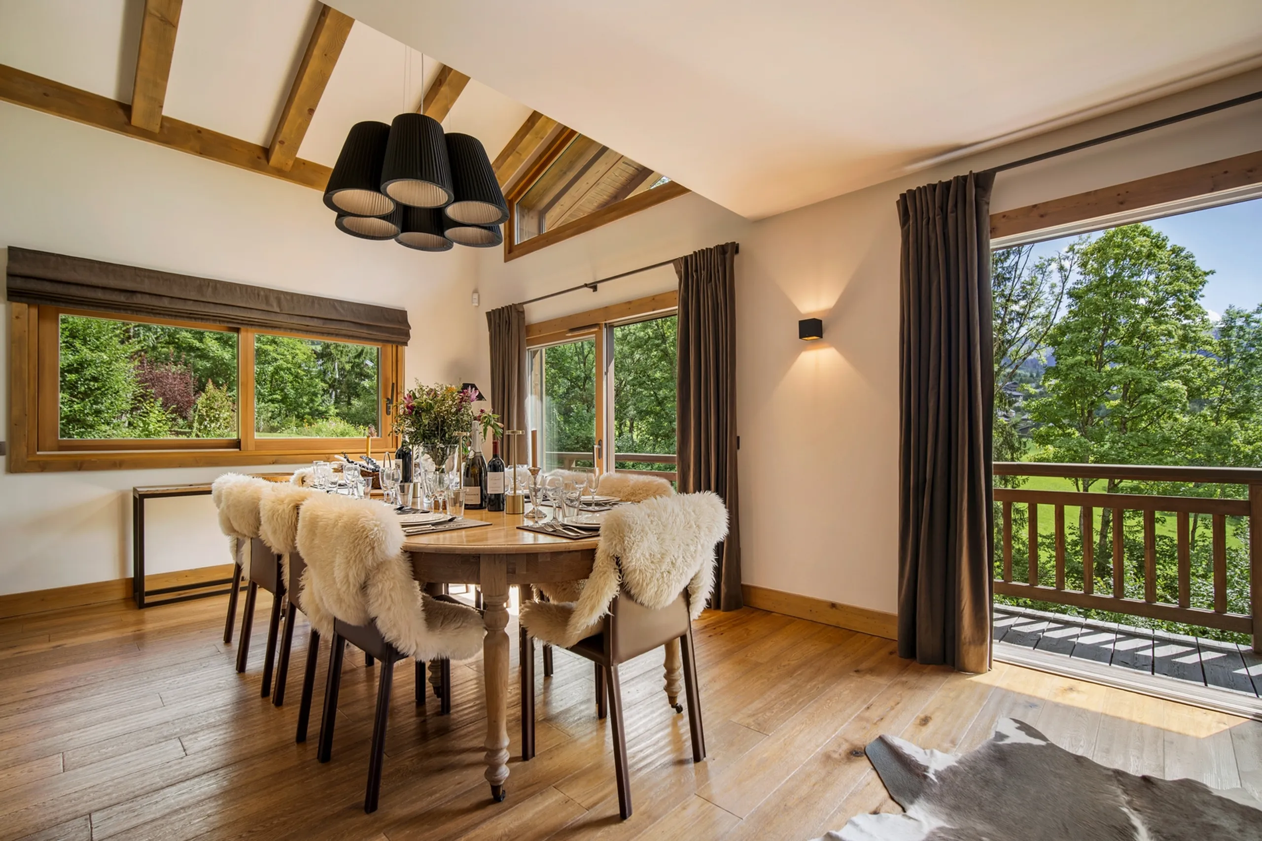 7BR Luxury Chalet with Hammam and Cinema in Megève — photograph 7