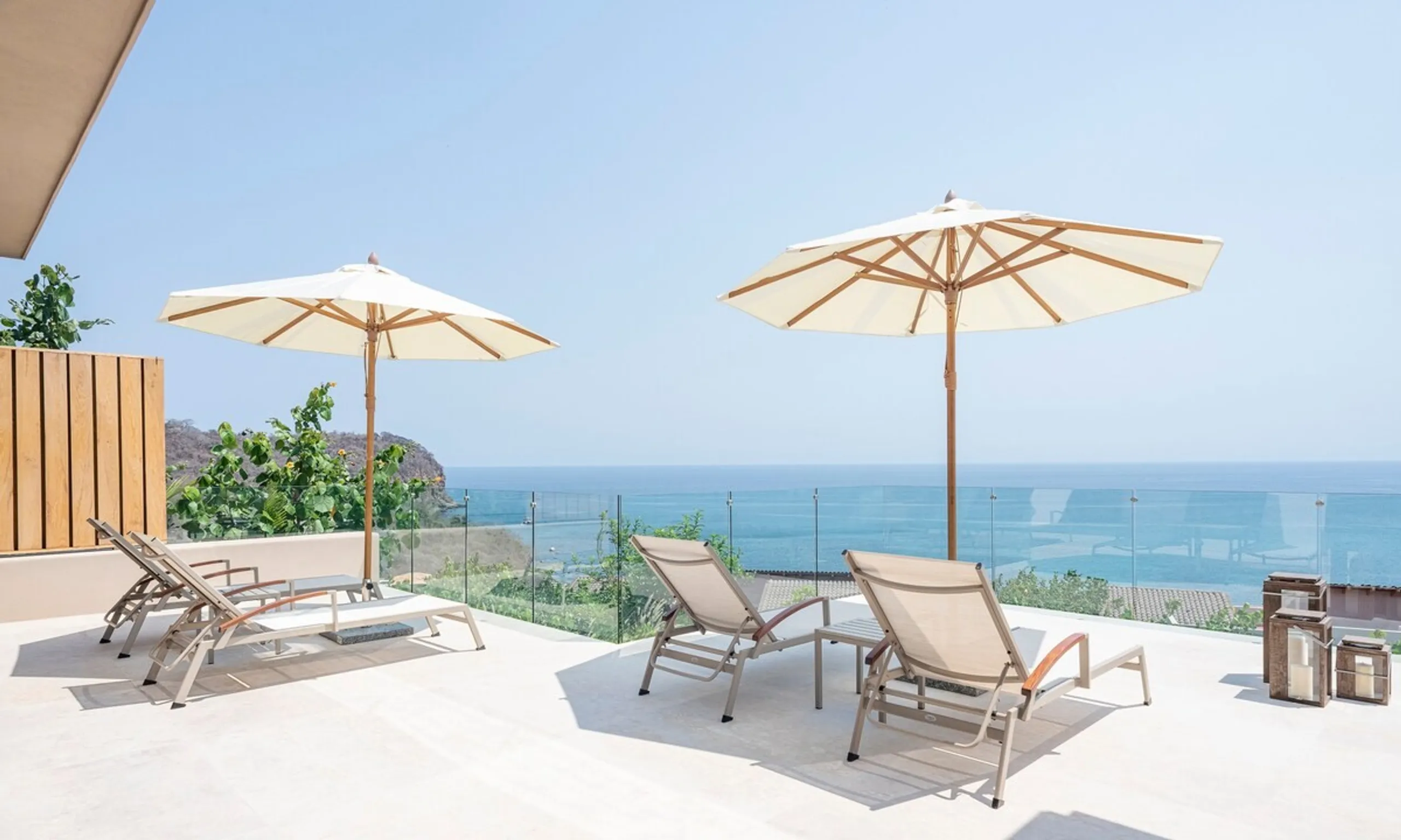 Awe-Inspiring Hillside Villa in Punta Mita with Infinity Pool & Panoramic Bay Views — photograph 6