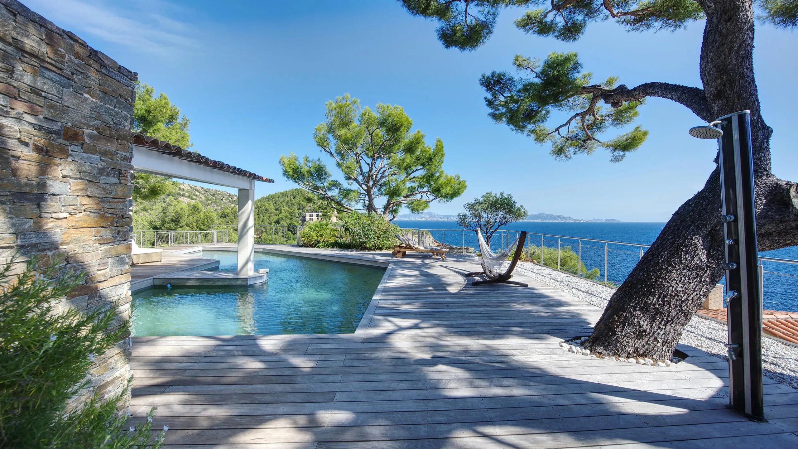 Refined Retreat with Poolside Serenity — photograph 6