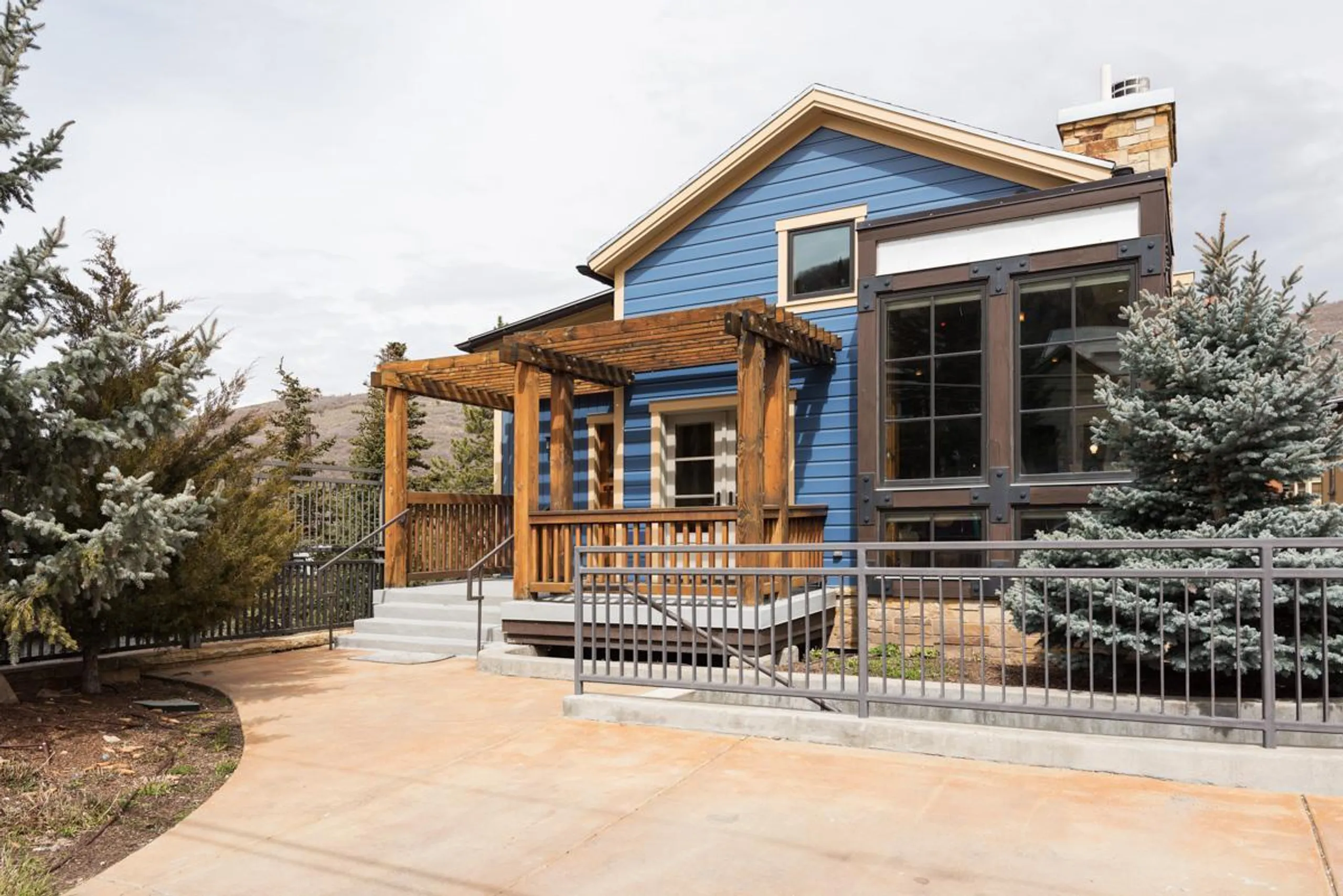 Superb Ski Villa with Fireplace, Park City