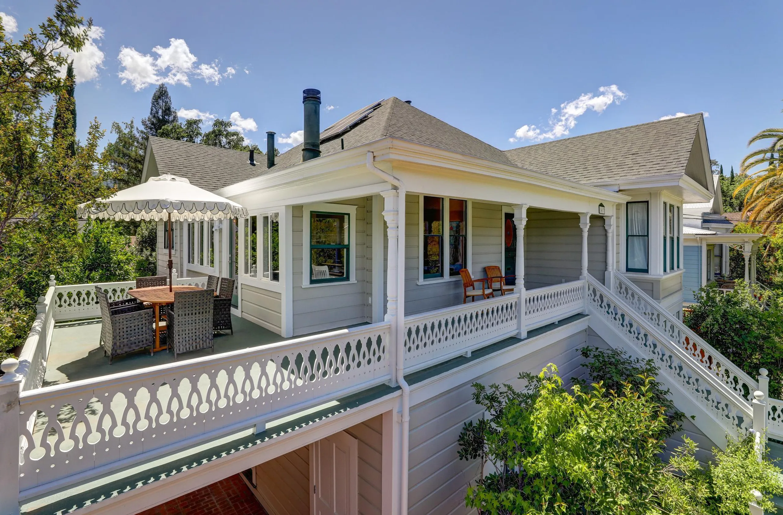 Charming Napa Luxury Vacation Home with Swimming Pool and Great Location — photograph 3