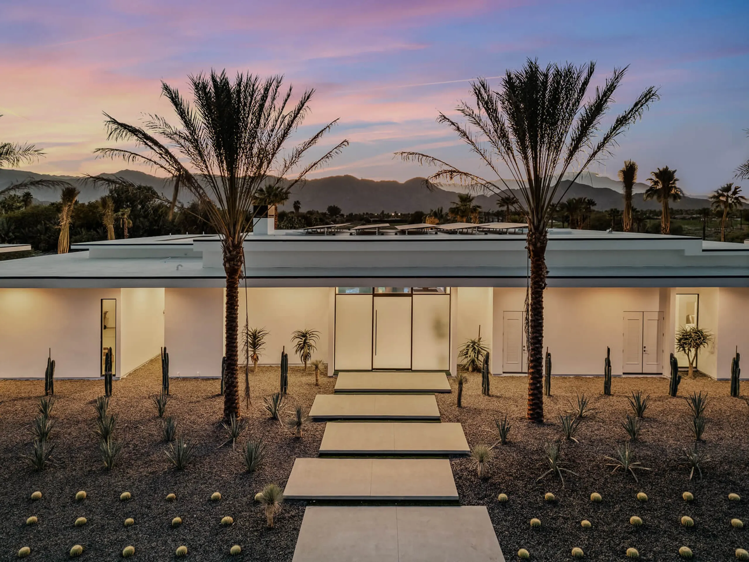 Elite Resort-Style Villa with Private Pool and Stunning Views — photograph 10