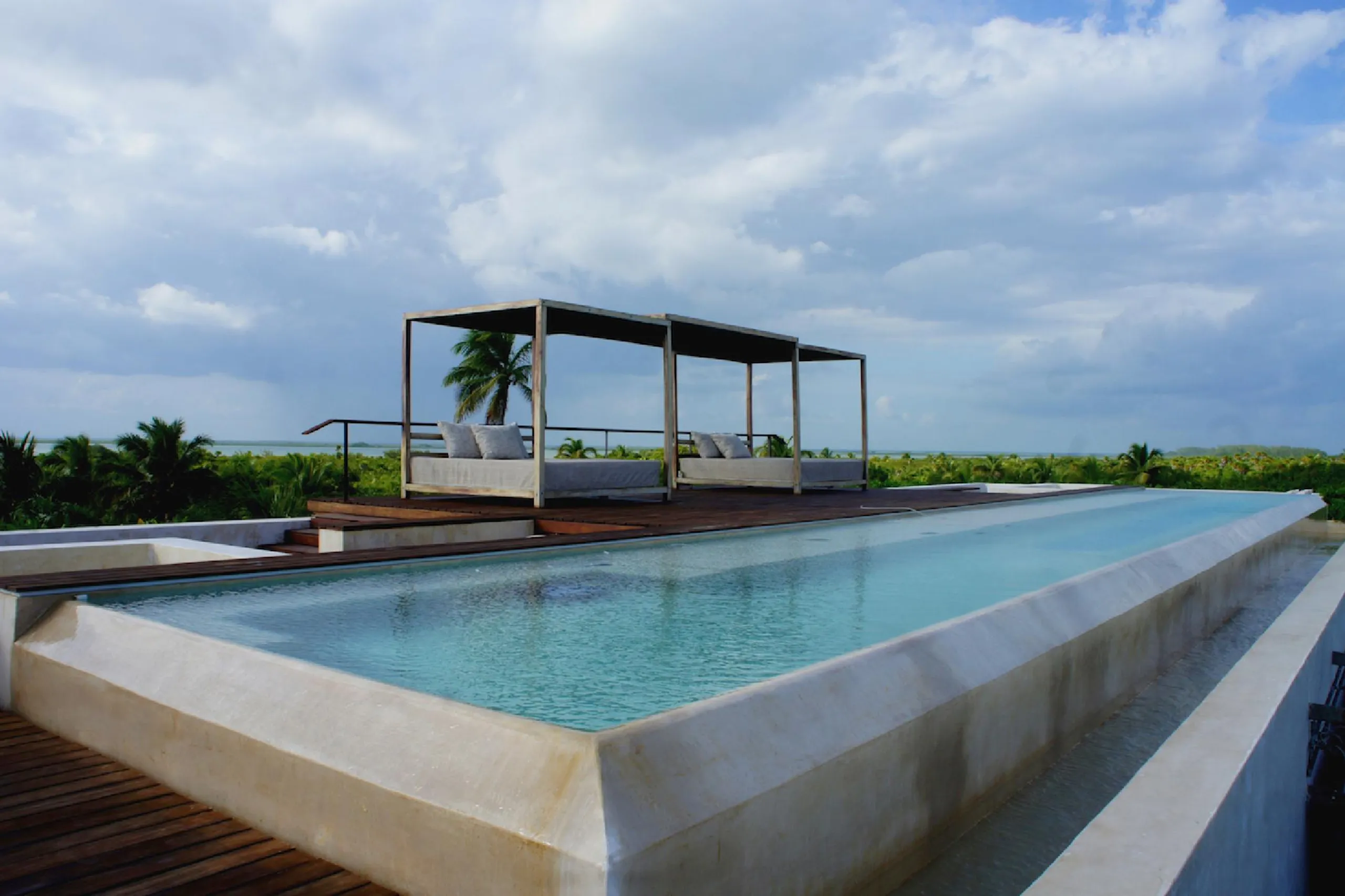 Sian Ka'an Luxury Jungle Eco-Estate with Rooftop Pool and Panoramic Ocean Views — photograph 10