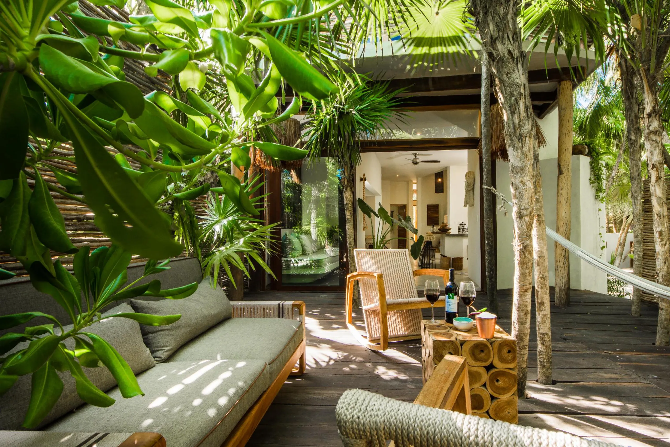 Tropical Luxury Tulum Villa Just Steps to the Beach — photograph 5