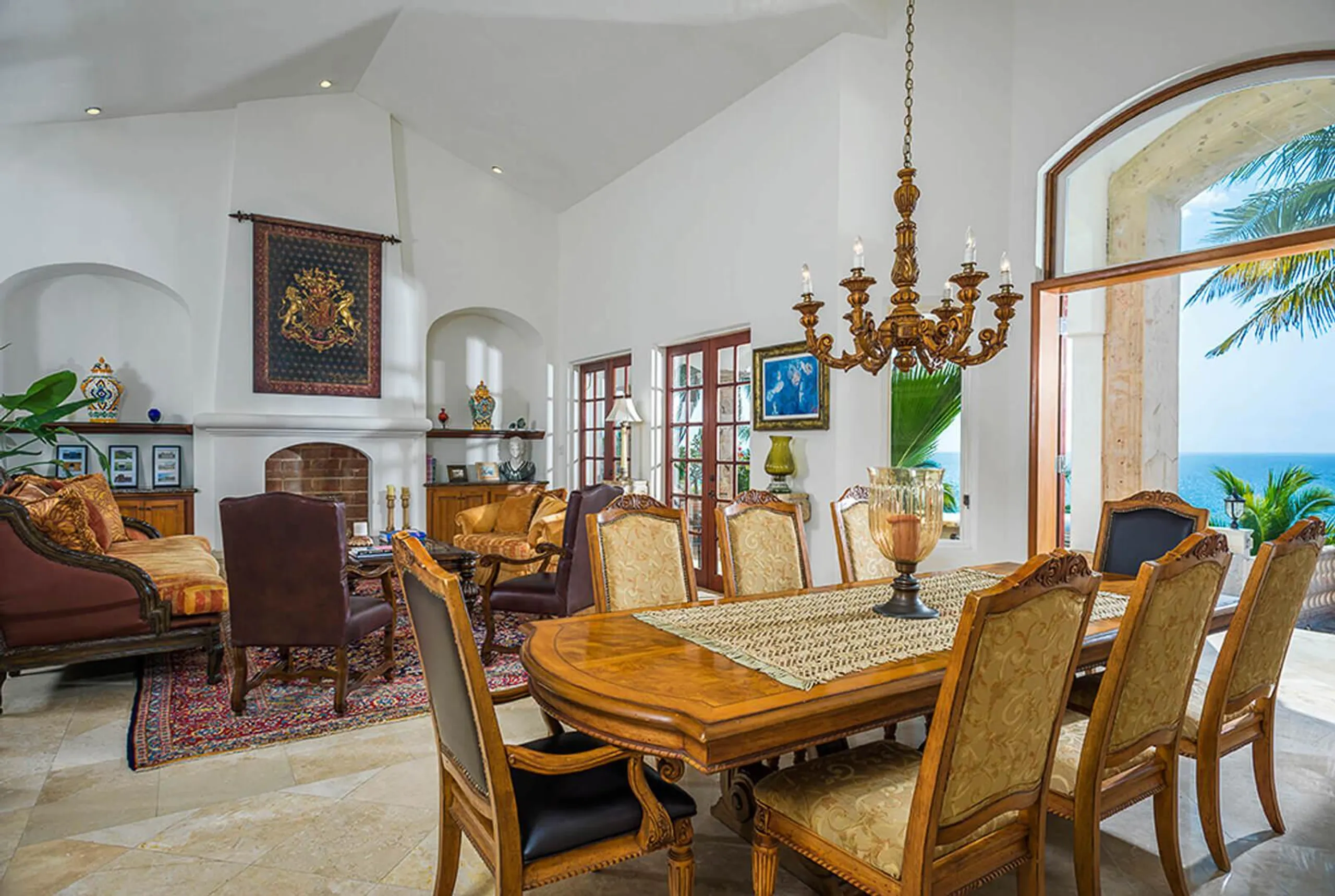 Magnificent Tuscan-Inspired Villa with Private Swimming Pool in Los Cabos — photograph 10