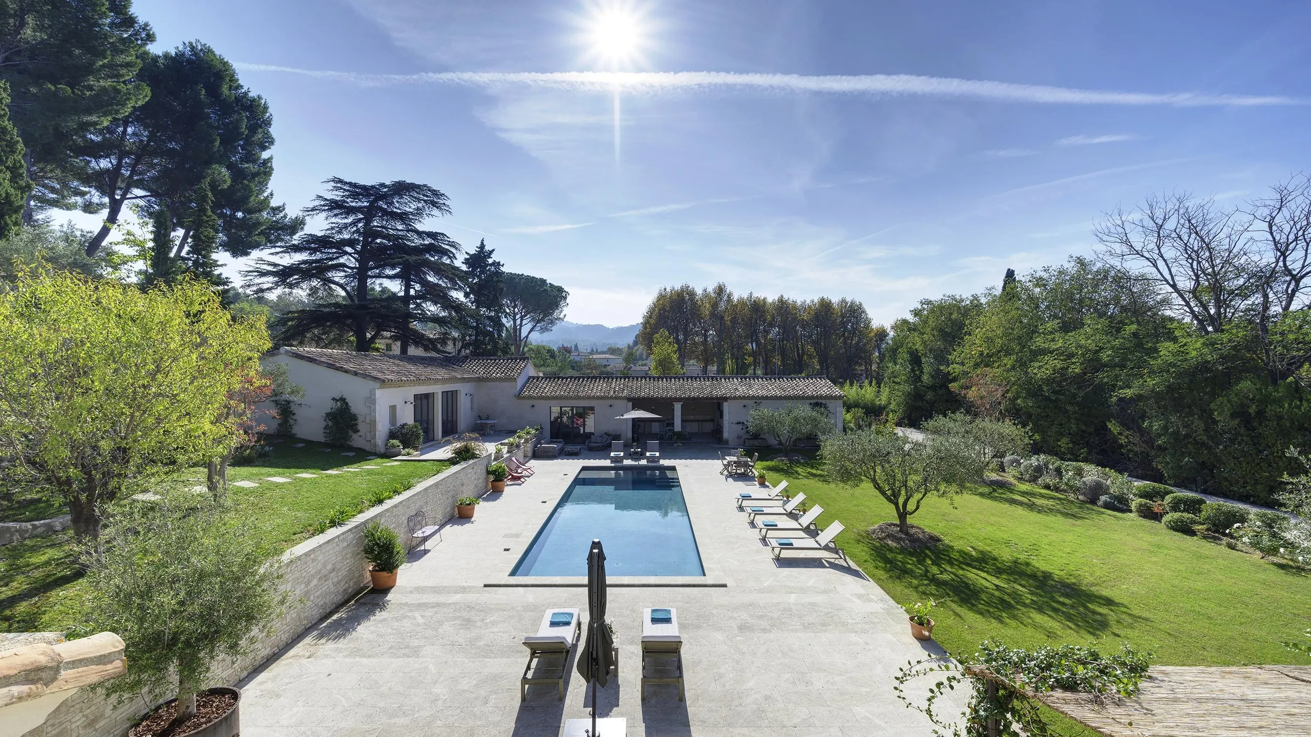 Luxury Escape Villa with Poolside Symphony VILLAWAY® — photograph 7