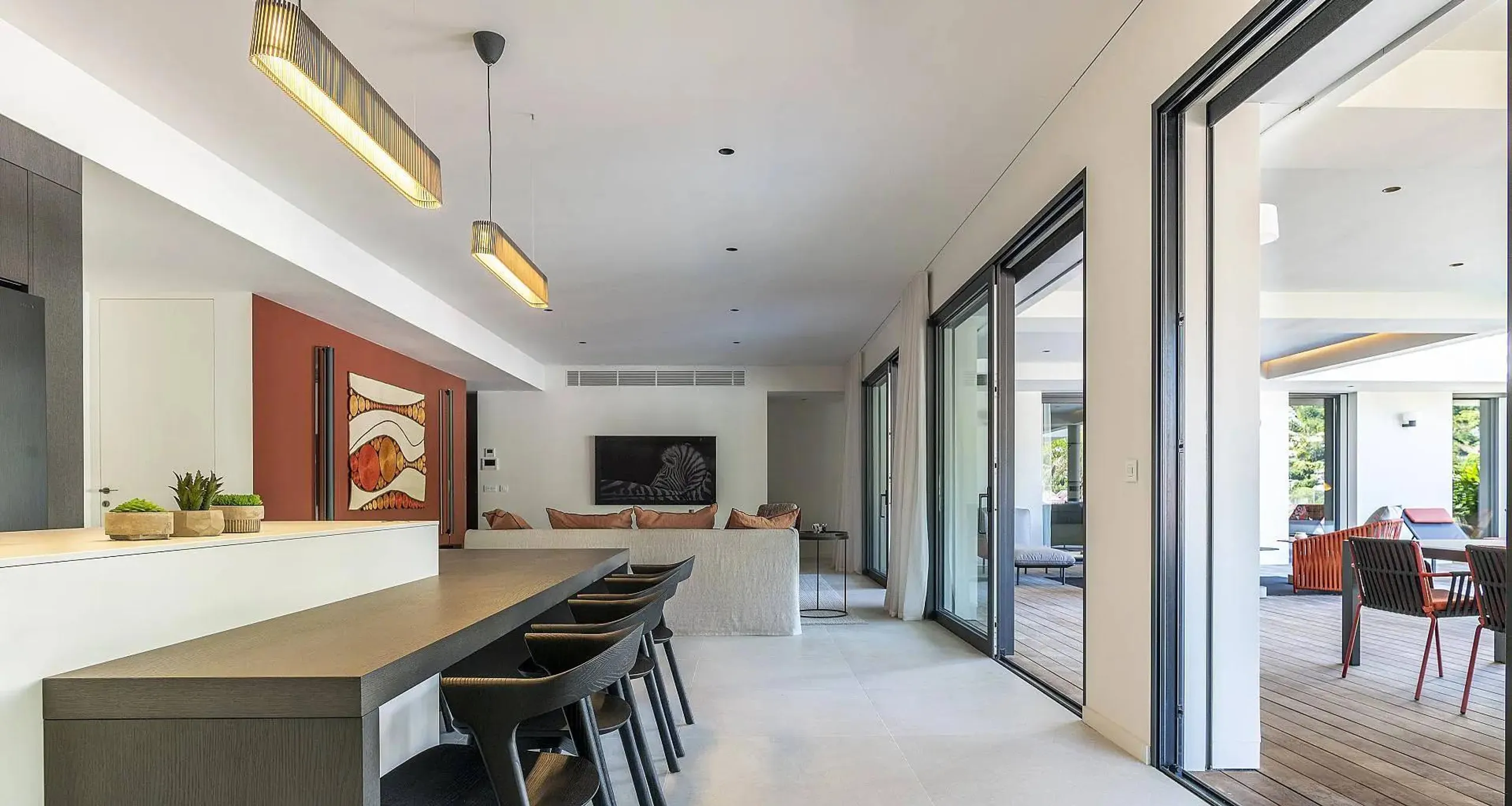 Sophisticated design in the heart of Gustiva. with Private Pool and Stunning Views — photograph 10