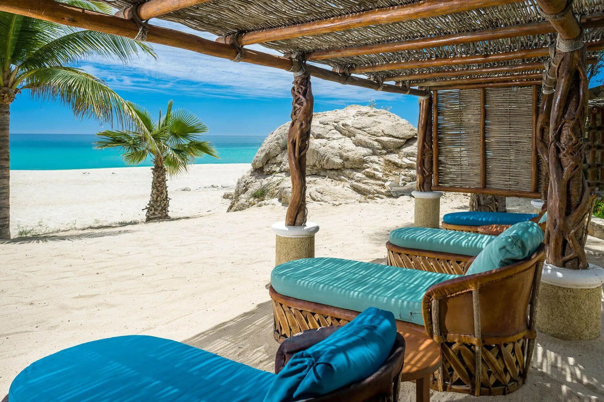 Gorgeous Playa El TuleLuxury Beachfront Compound with Private Pool — photograph 2