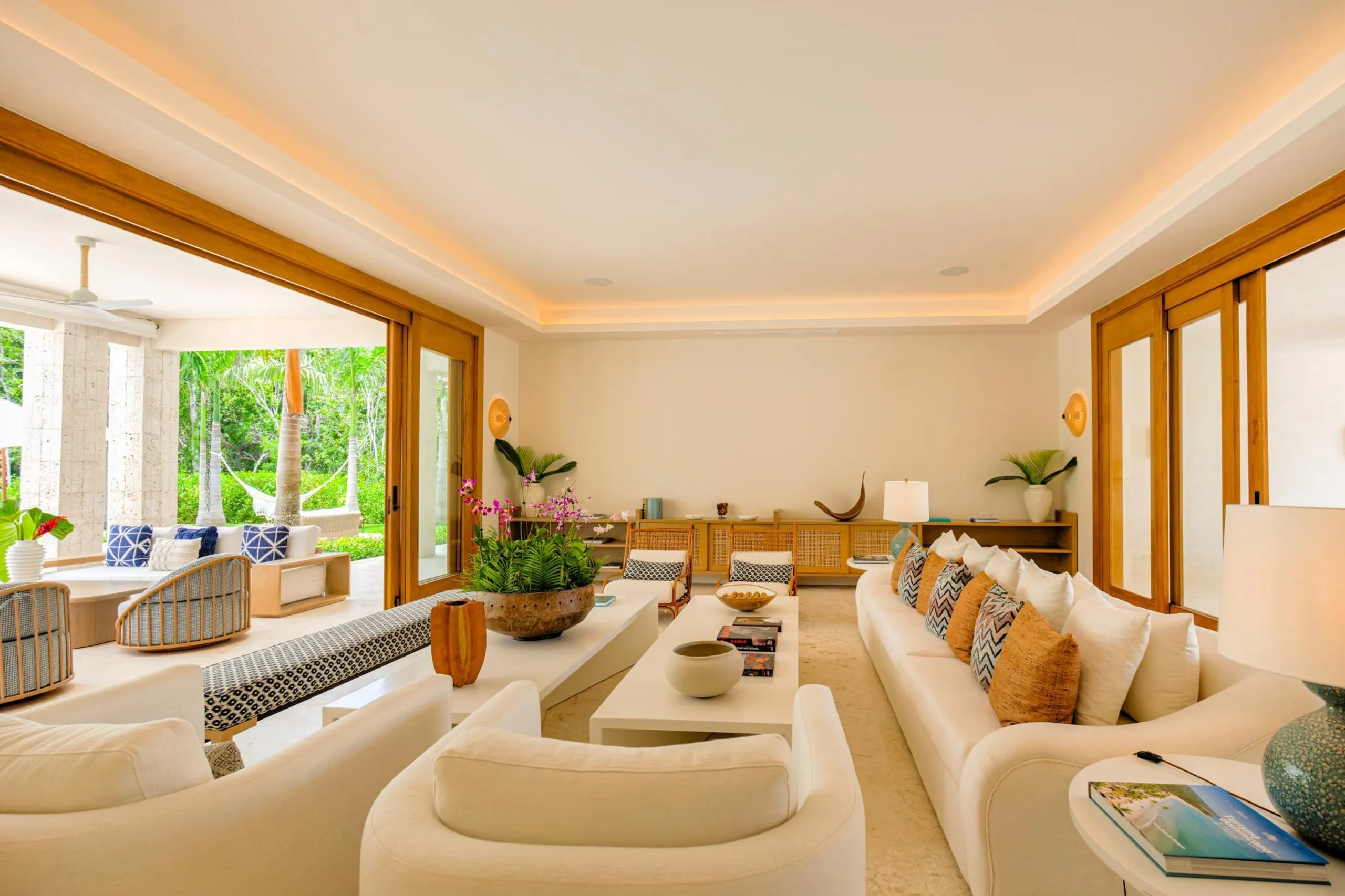 Magnificent Golf Front Villa with Private Pool — photograph 8
