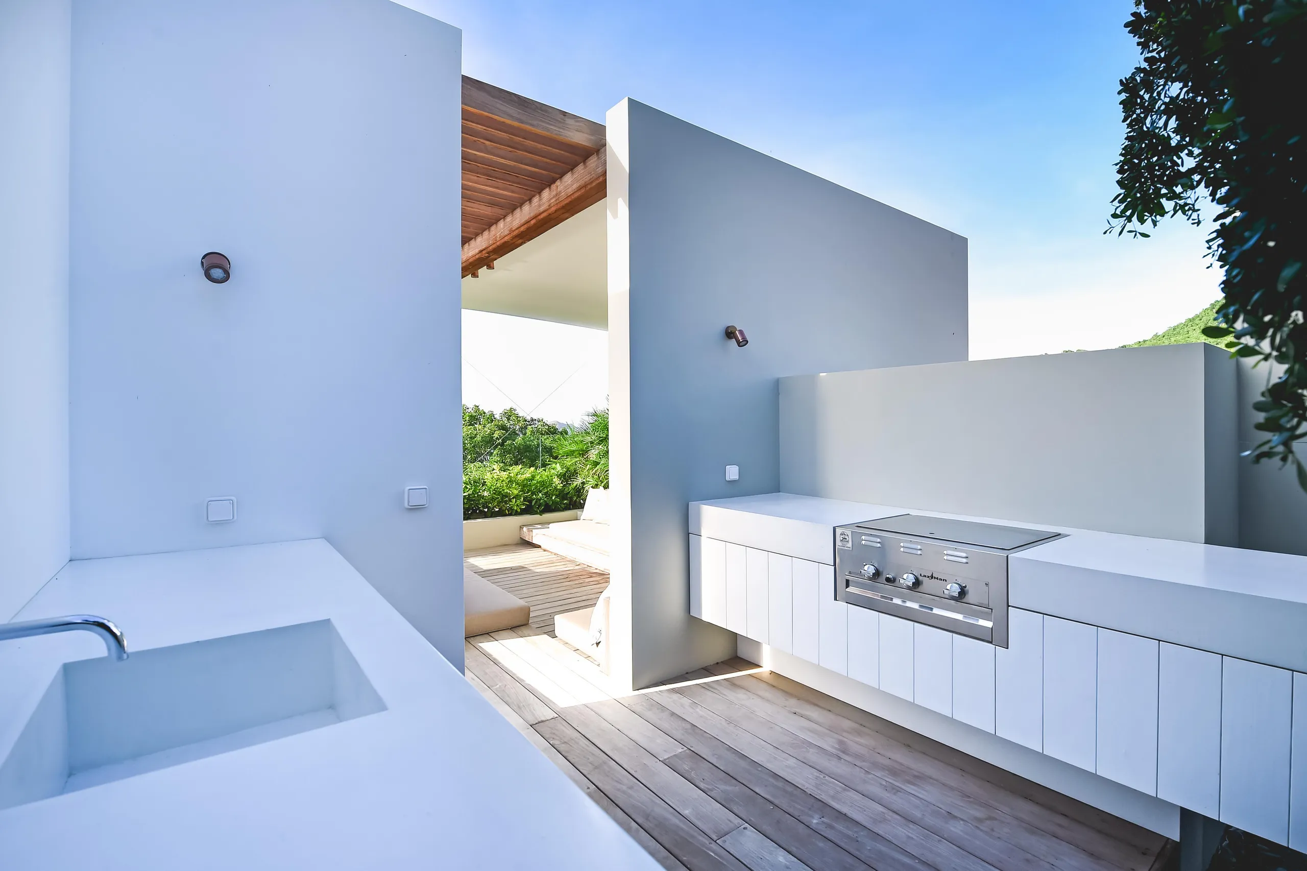Elegant Paradise Villa with Private Pool and Lovely Views — photograph 3
