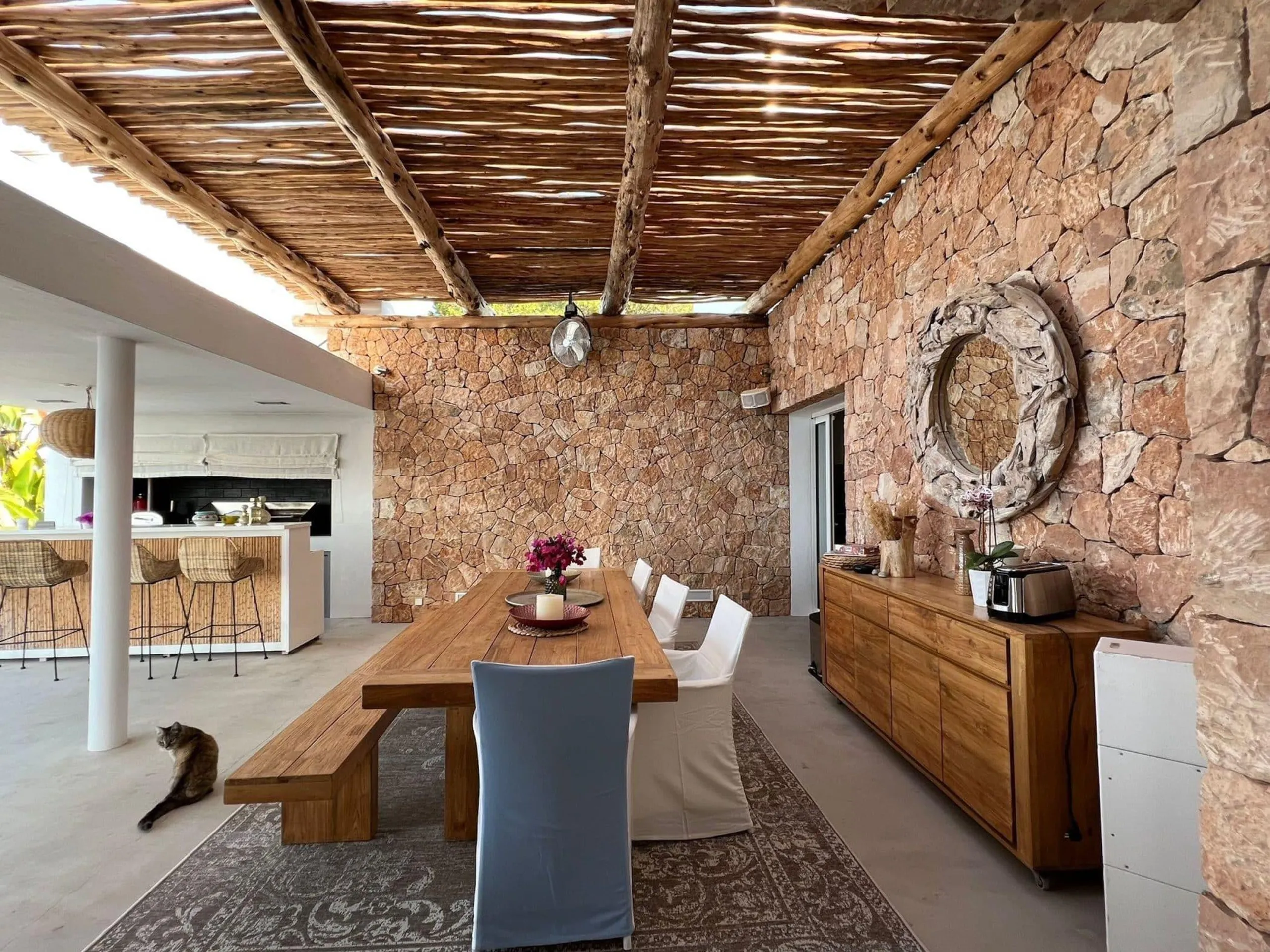 Modern Contemporary Ibiza Ultra Estate with Infinity Pool and Disco Room — photograph 11