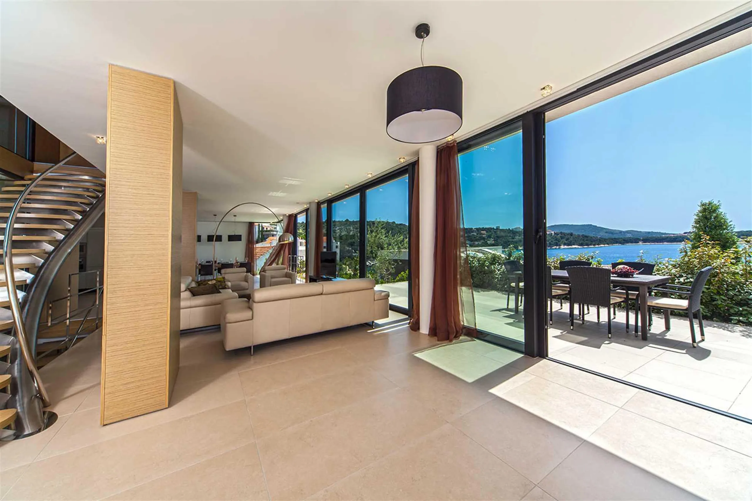 Elegant 3-Bedroom Villa in Primošten with Indoor Pool and Sea Views — photograph 8