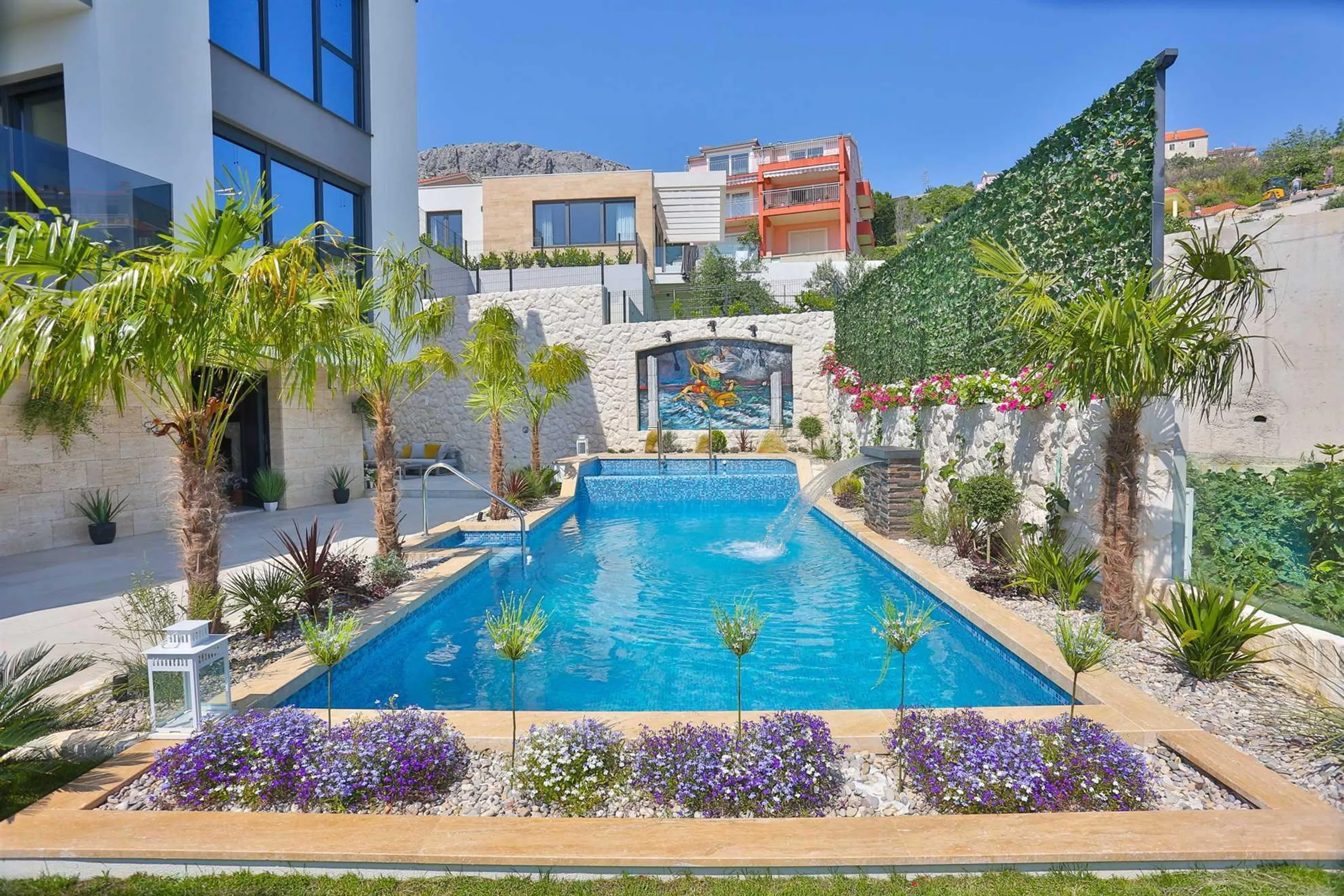 Light-filled Villa with Pool, Fitness Room, and Sauna near Split — photograph 8