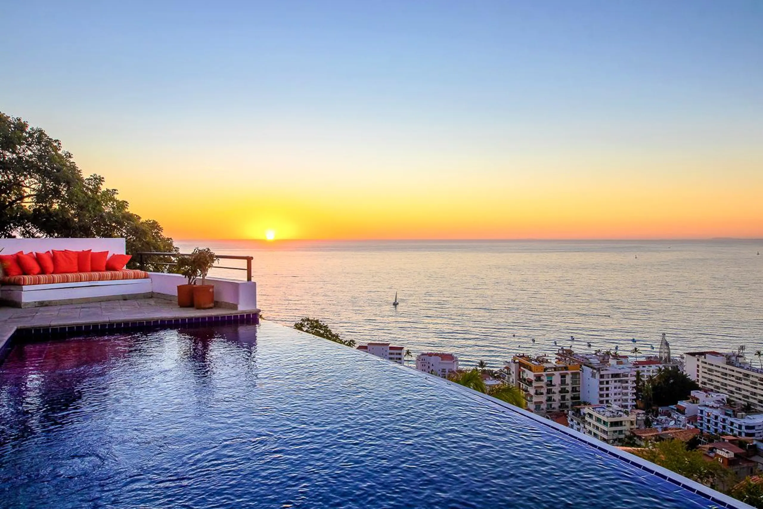 Charming Mexican Villa with Private Pool and Unobstracted Sea Views — photograph 4
