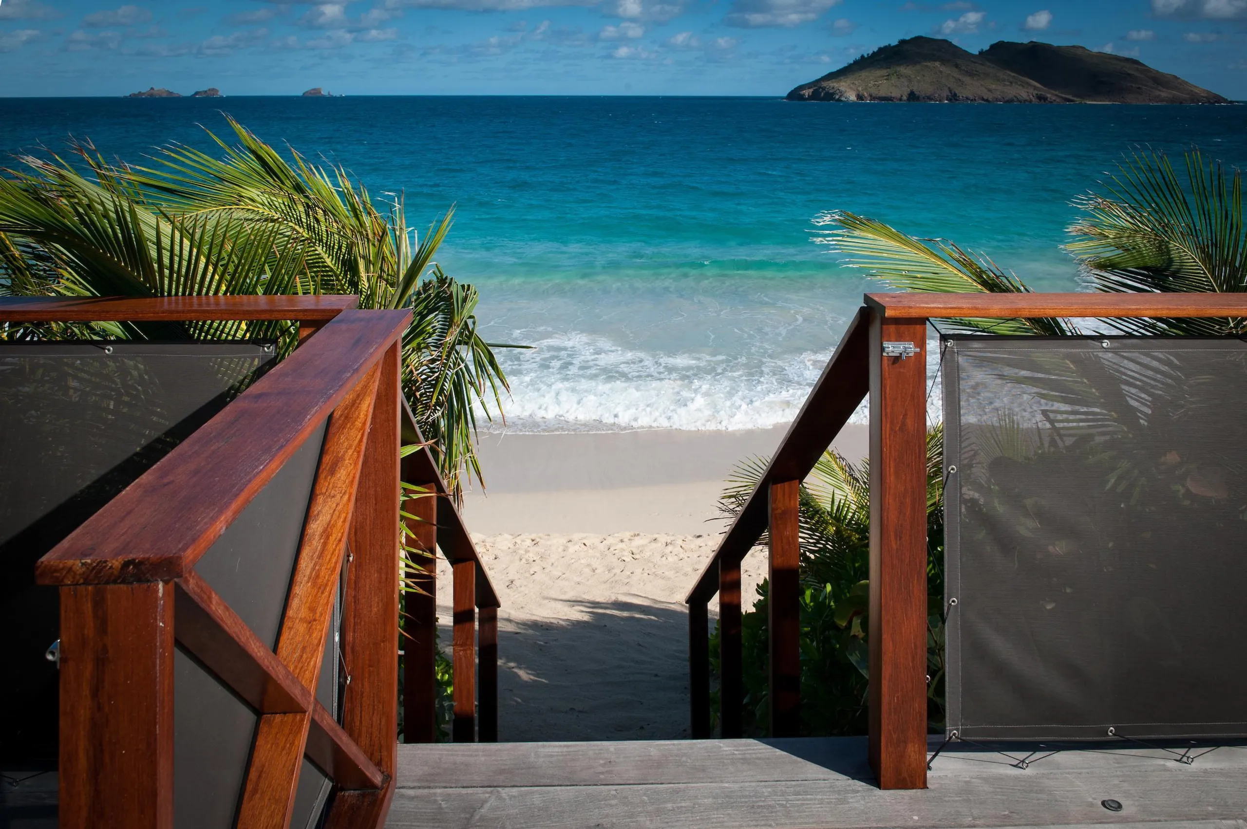 Charming Oceanview Estate with Private Pool and Walks to Beach — photograph 6