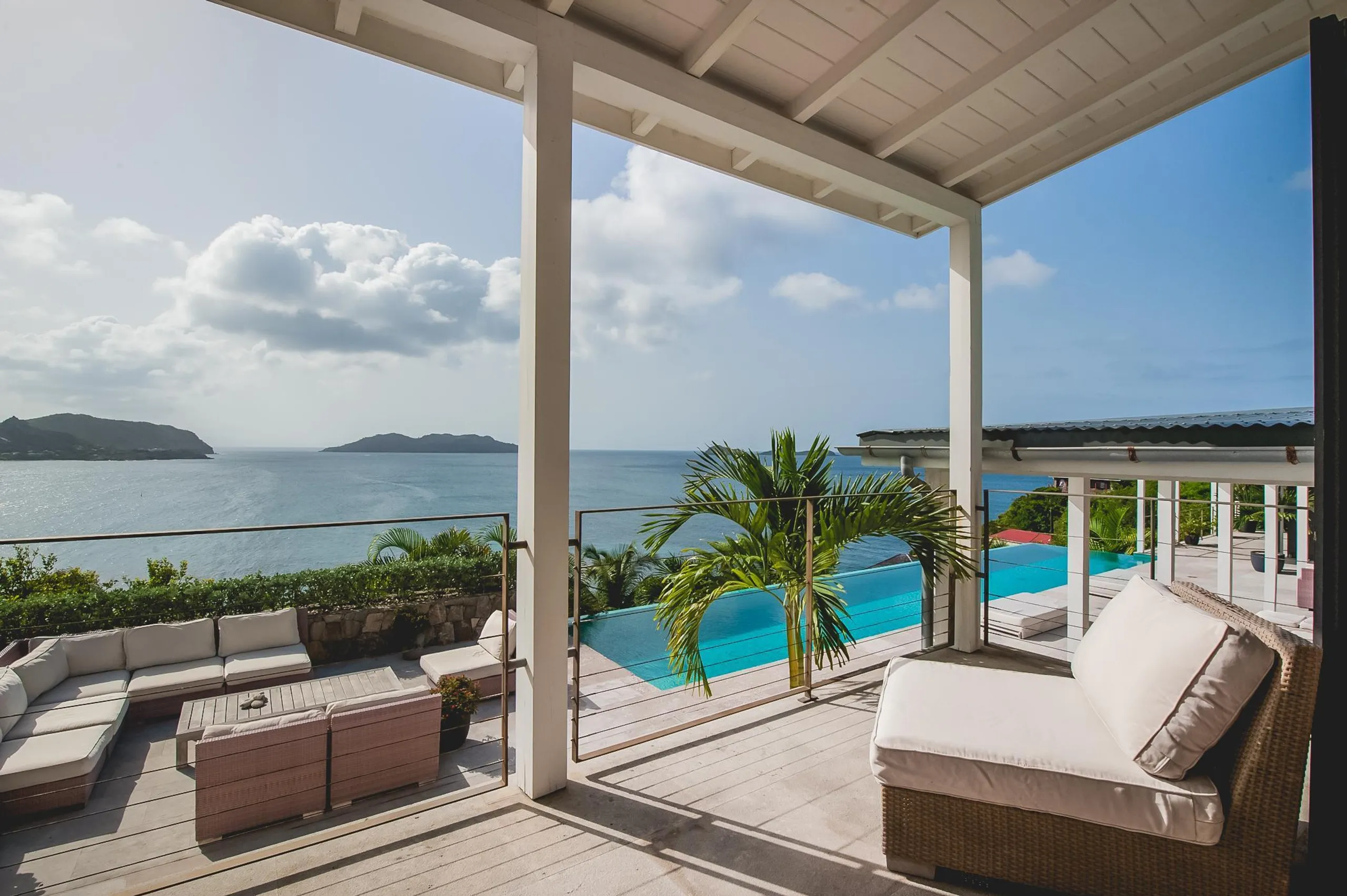 Superb Paradise Villa with Infinity Pool and Firepit — photograph 6