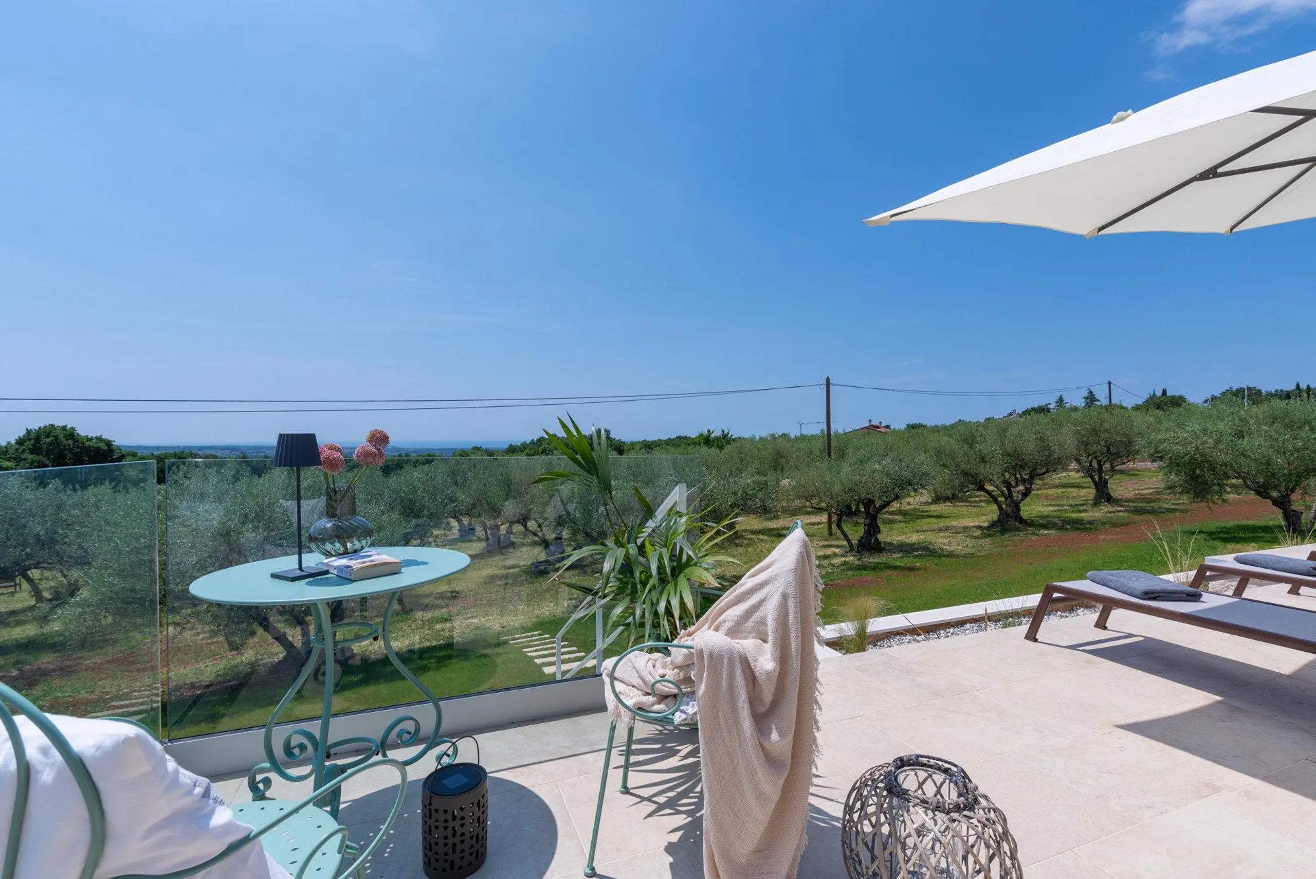 Plush and Inviting 4Bedroom Villa with Private Pool, Jacuzzi and Sauna — photograph 10