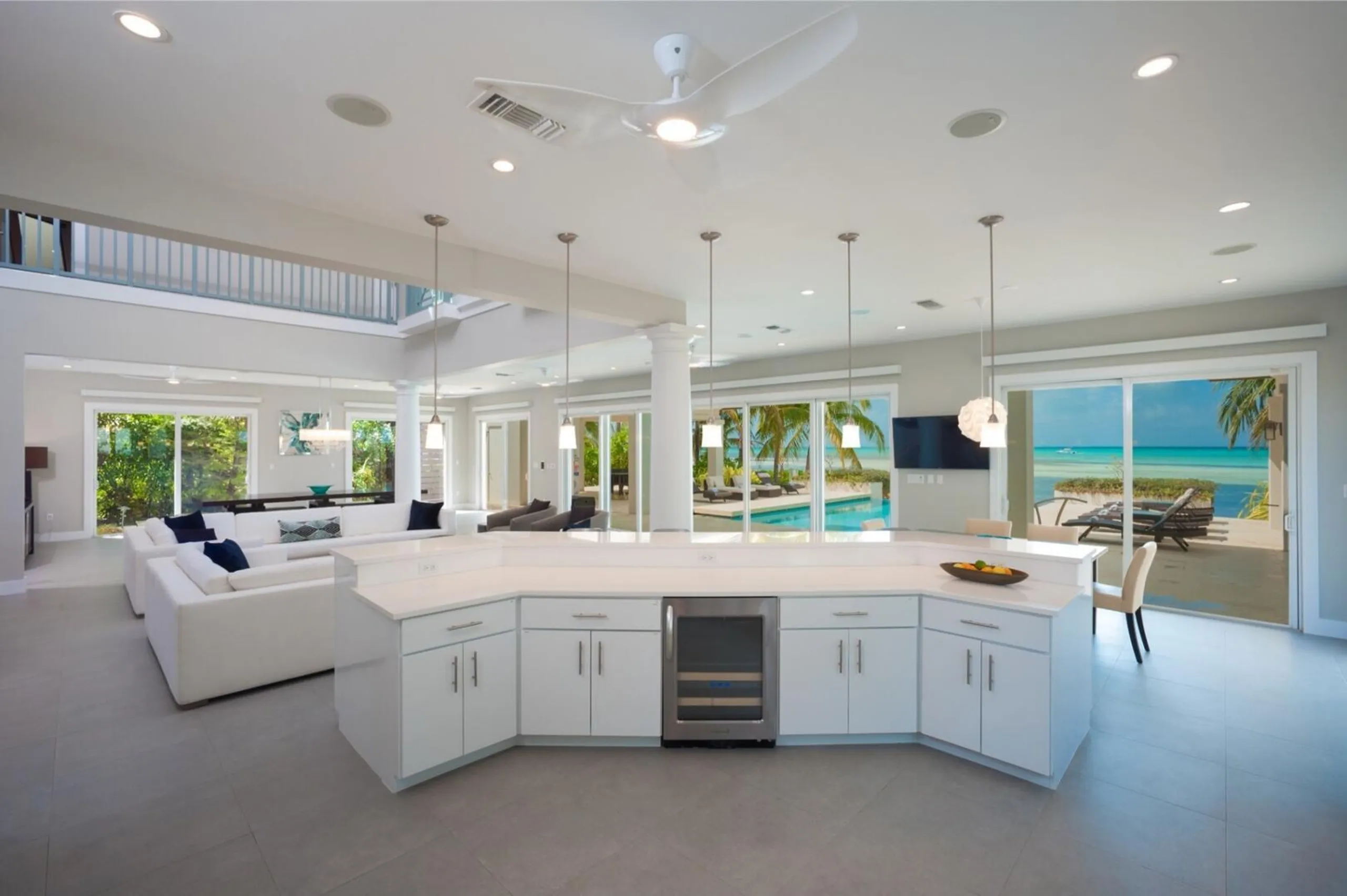 Oceanfront Caribbean Villa with Infinity Pool & Rum Point Access — photograph 10
