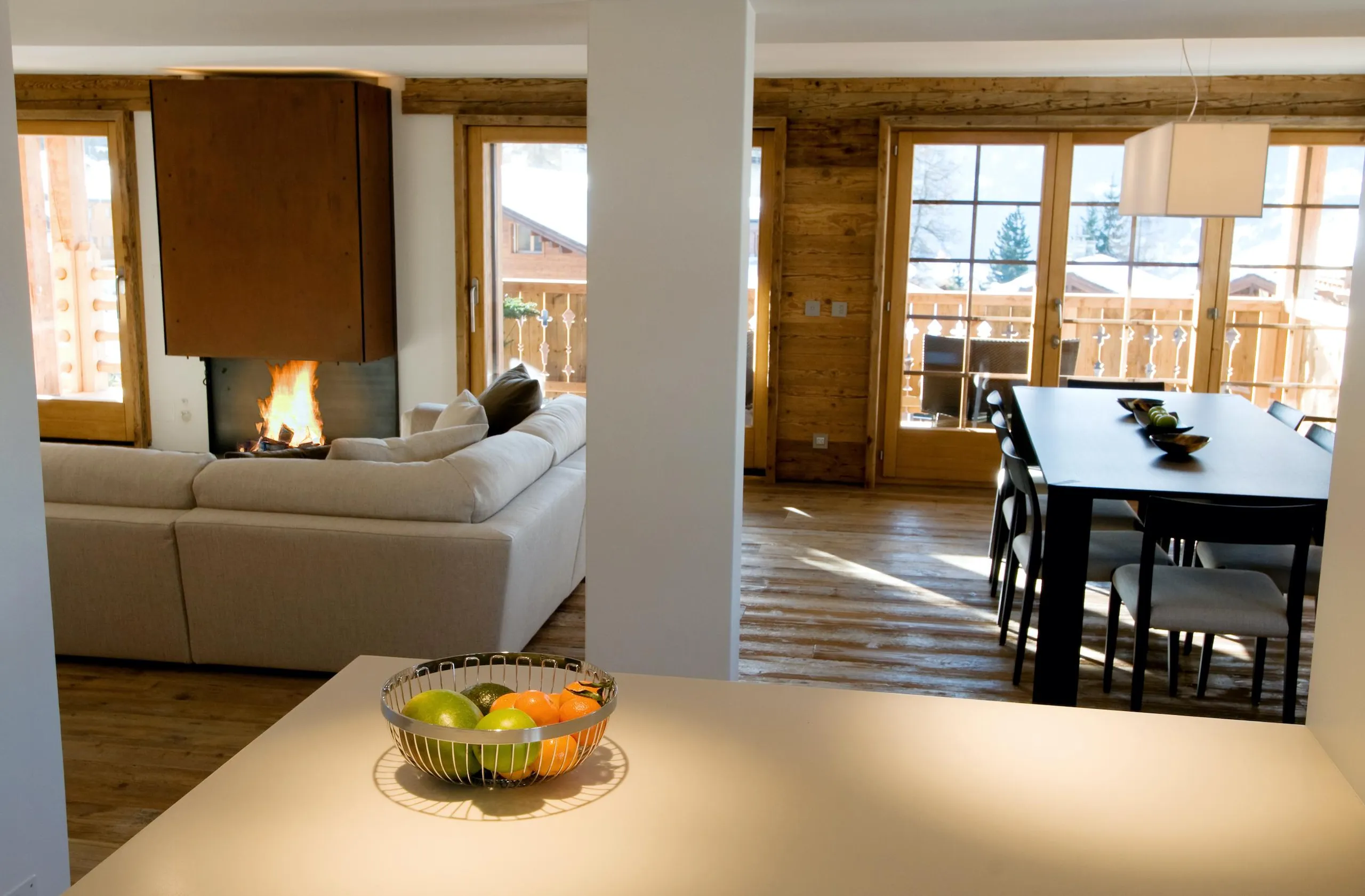 Verbier Swiss Alpine Retreat Estate Centrally Located with Epic Mountain Views — photograph 9