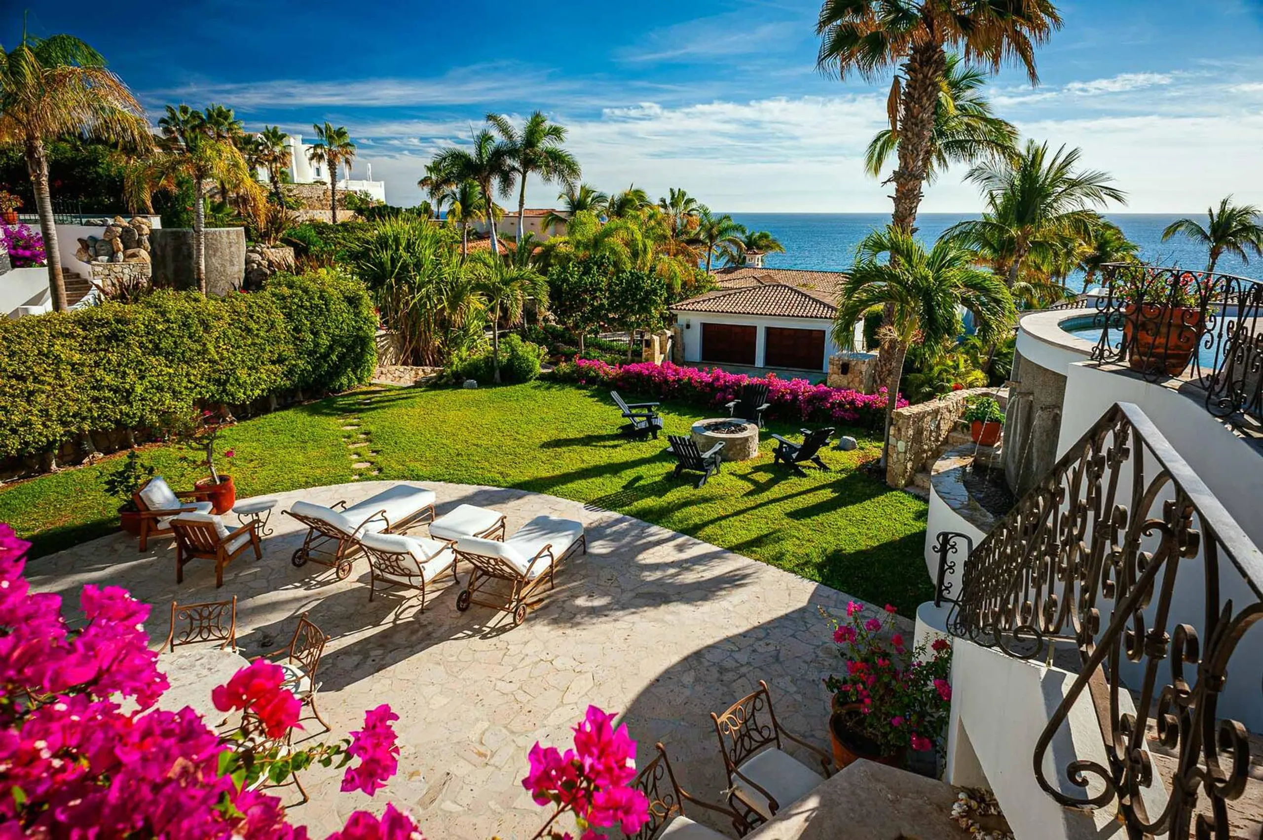 Sleek Villa Haven in Palmilla Caleta with Infinity Pool and Spectacular Sea of Cortez Vistas — photograph 7