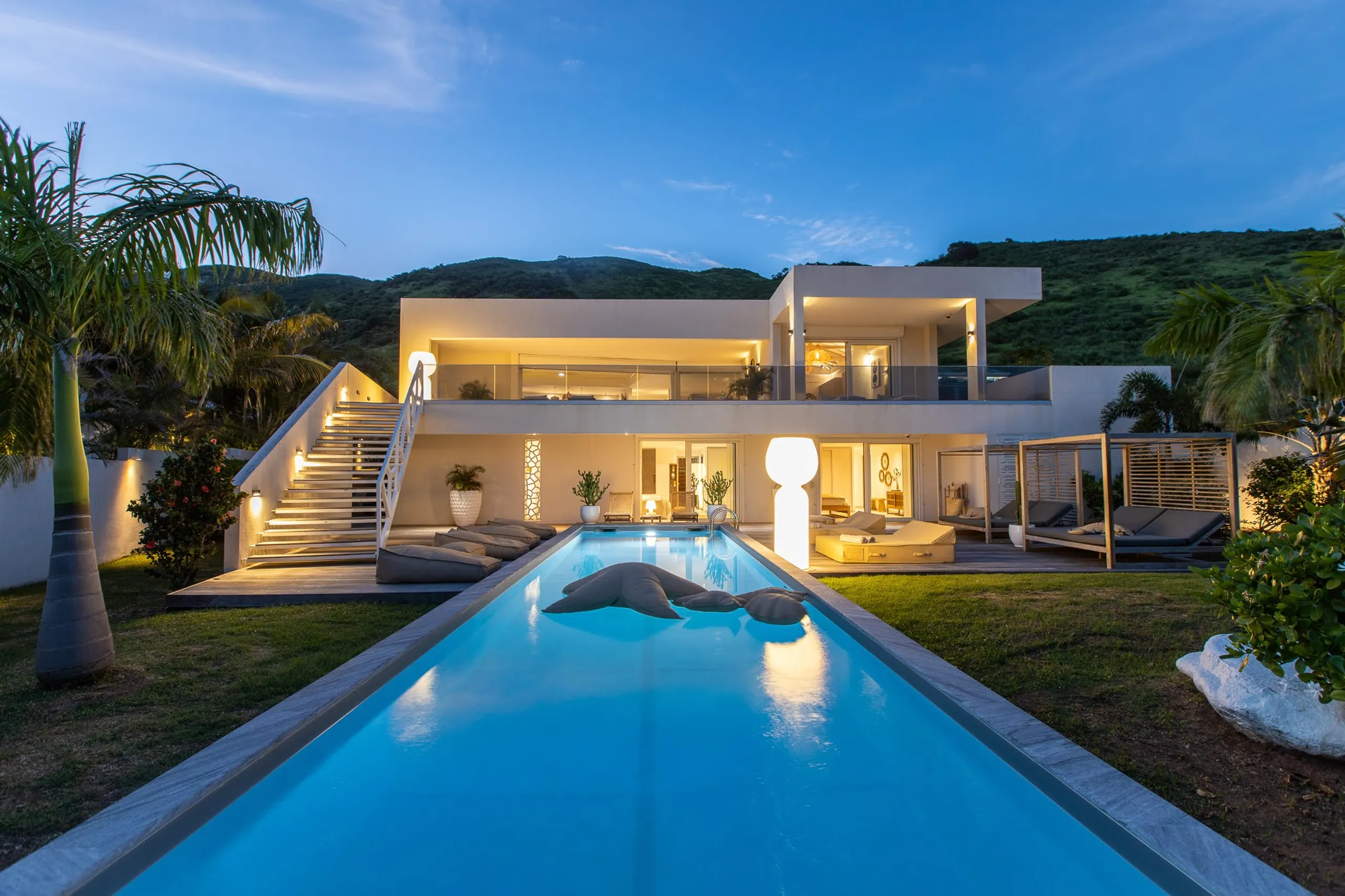 Deluxe Paradise in Cul De Sac with Private Pool and Panoramic Views of Pinel Island — photograph 11