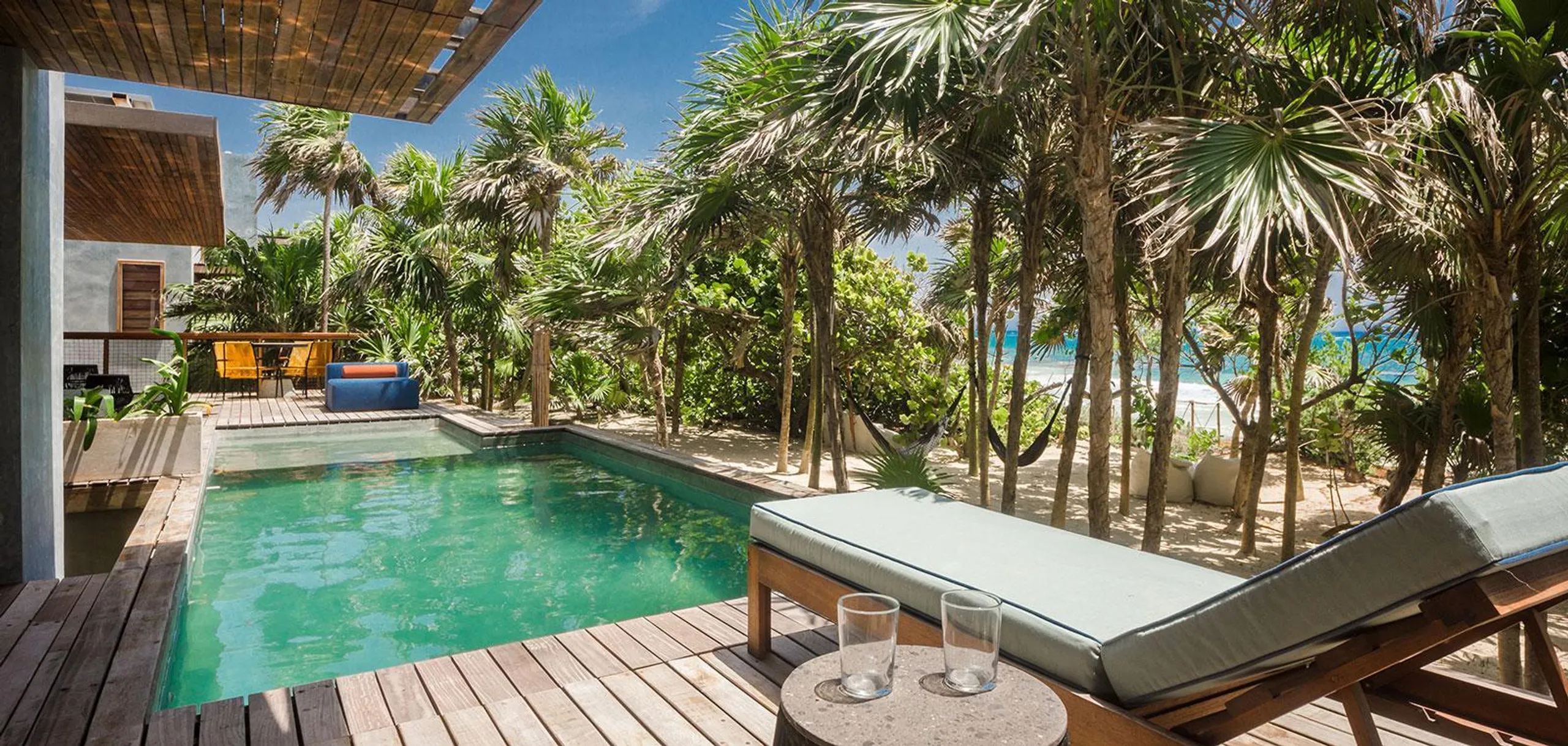 Incredible Oceanfront Villa with Infinity Pool and Sunset Views — photograph 4