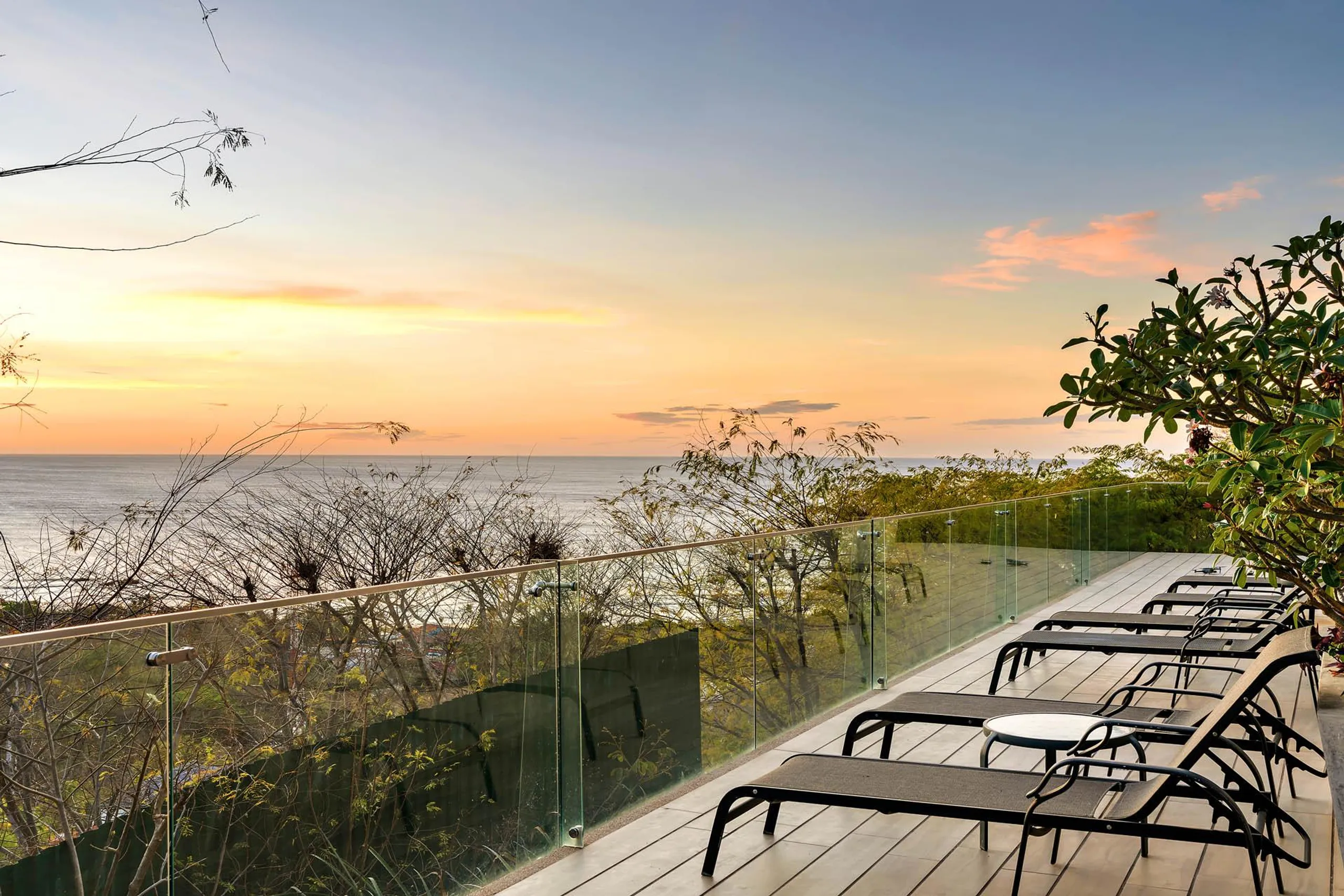 Deluxe Seaview Villa with Infinity Pool and Dining Al-Fresco — photograph 7