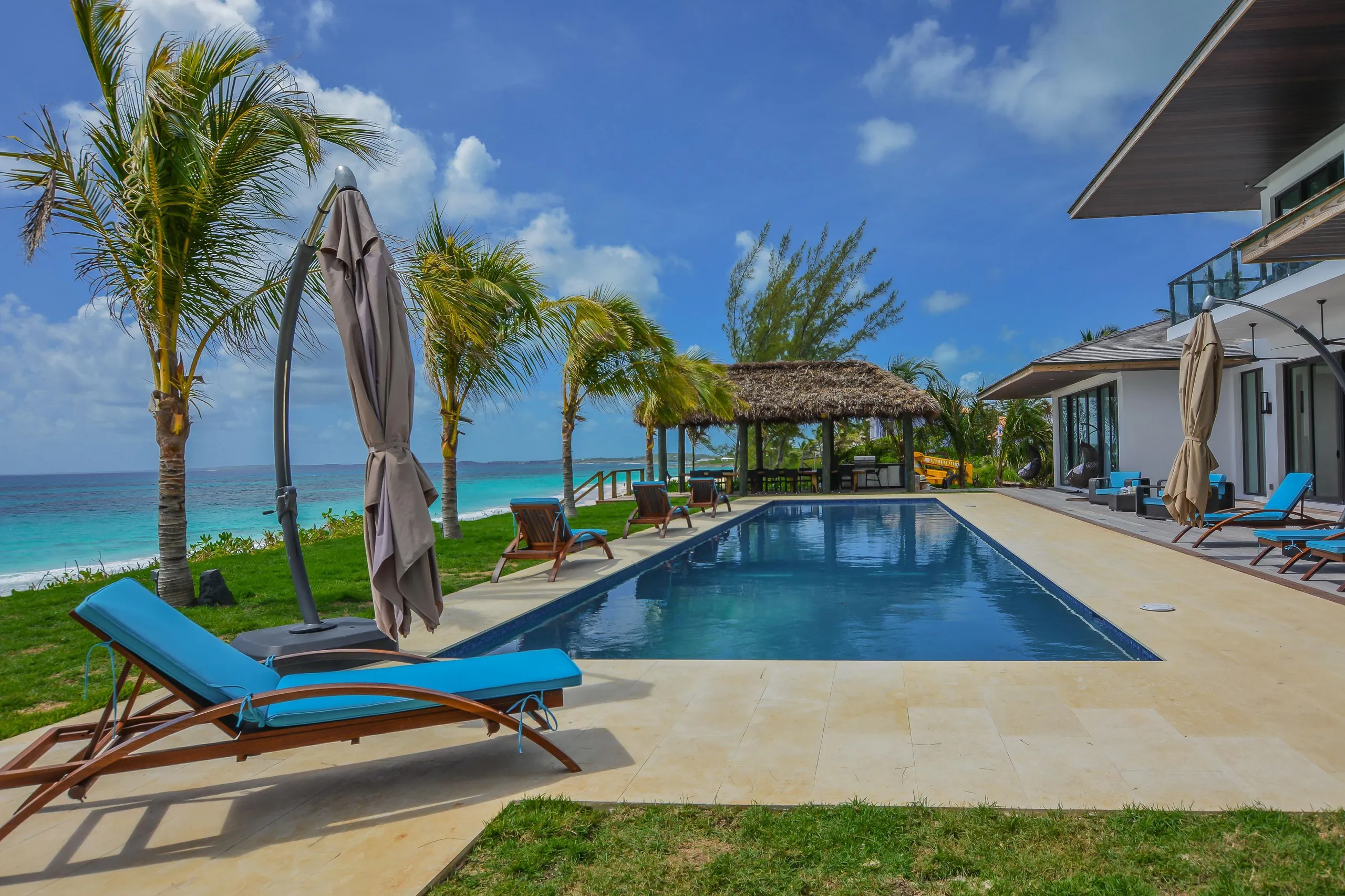 Exclusive Modern Luxury Oceanfront Estate in Bahamas with Private Pool — photograph 5
